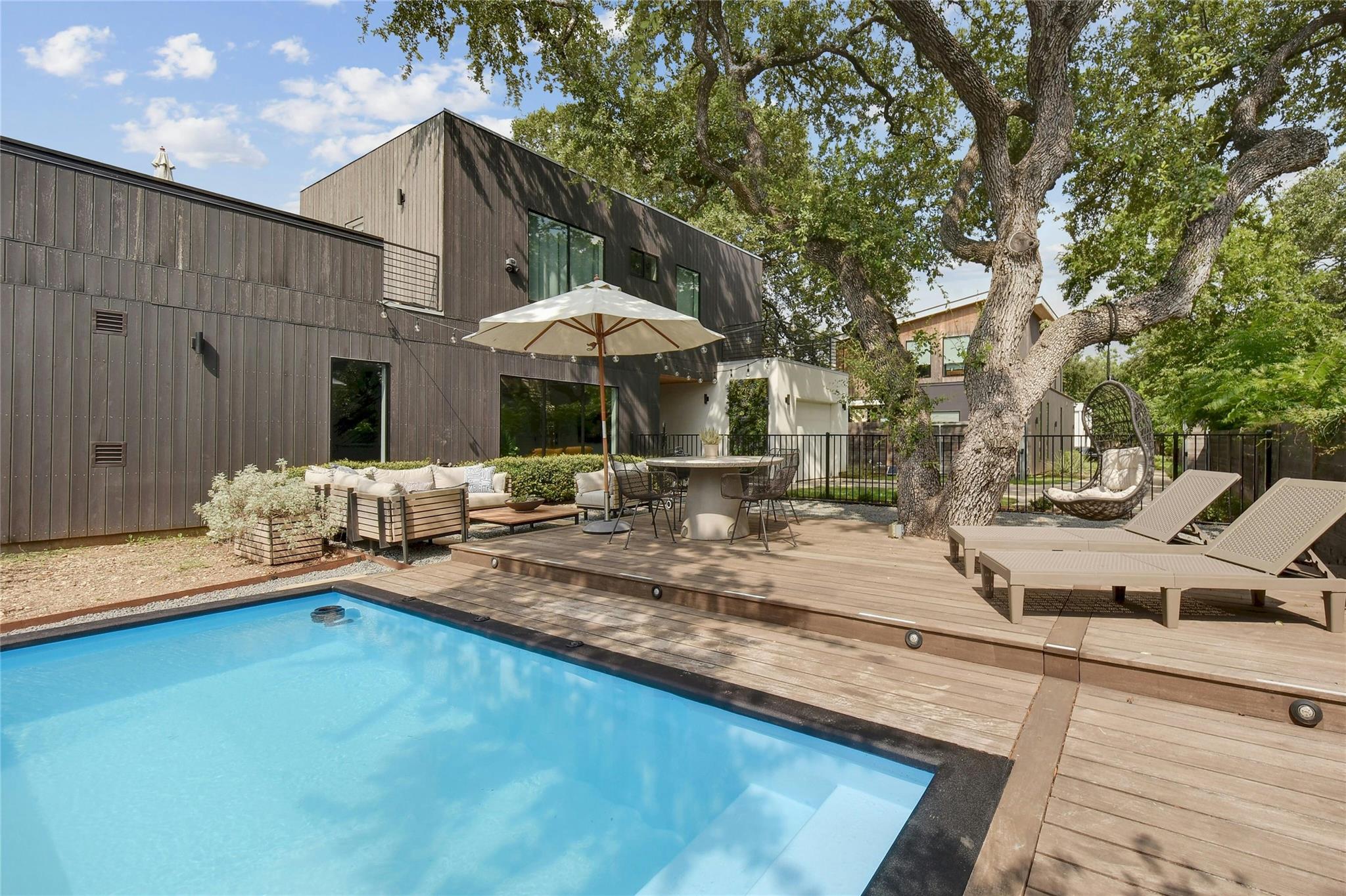 1605 Chelsea Ln # 1 & 2, Austin, TX 78704