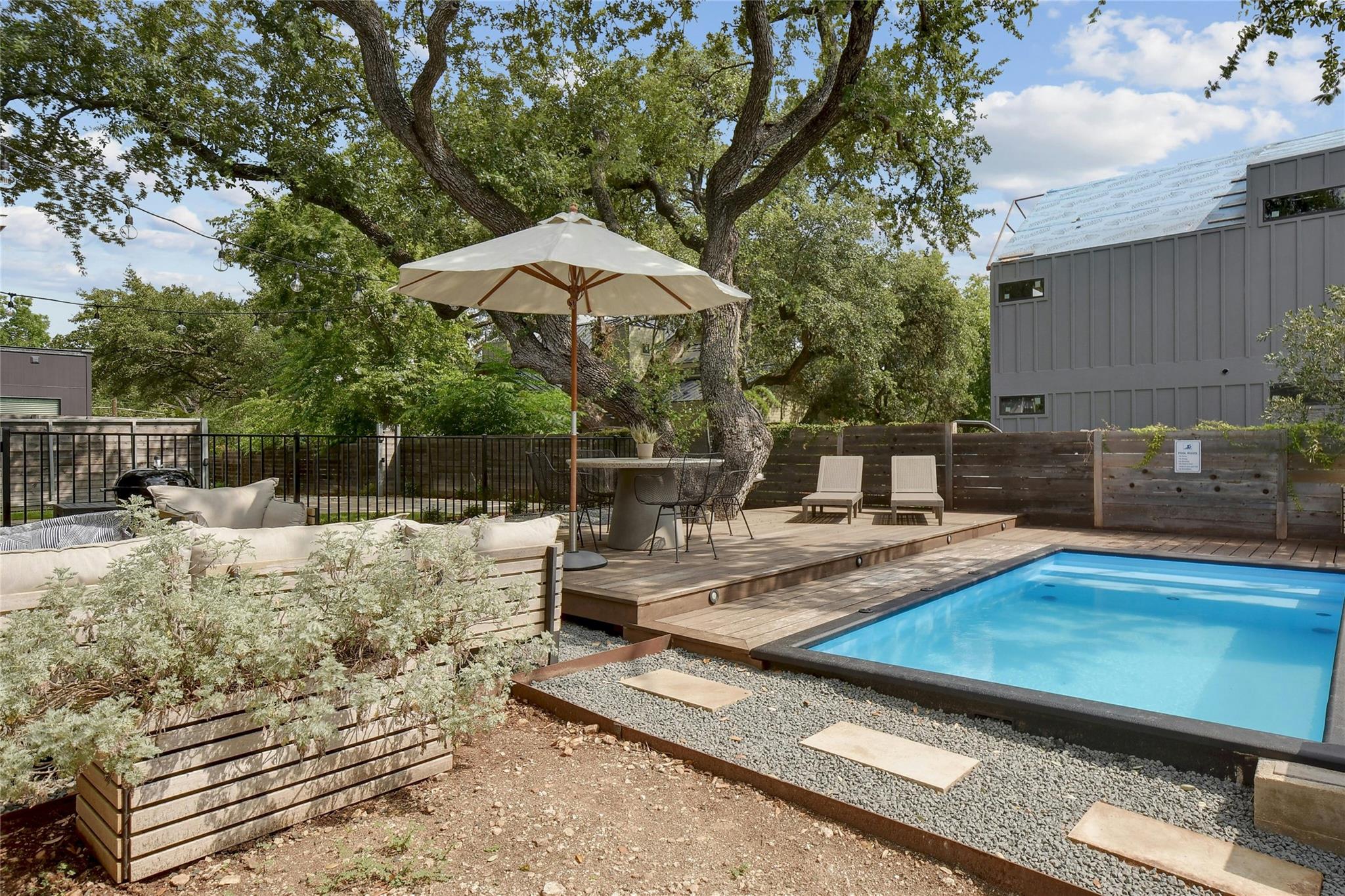 1605 Chelsea Ln # 1 & 2, Austin, TX 78704