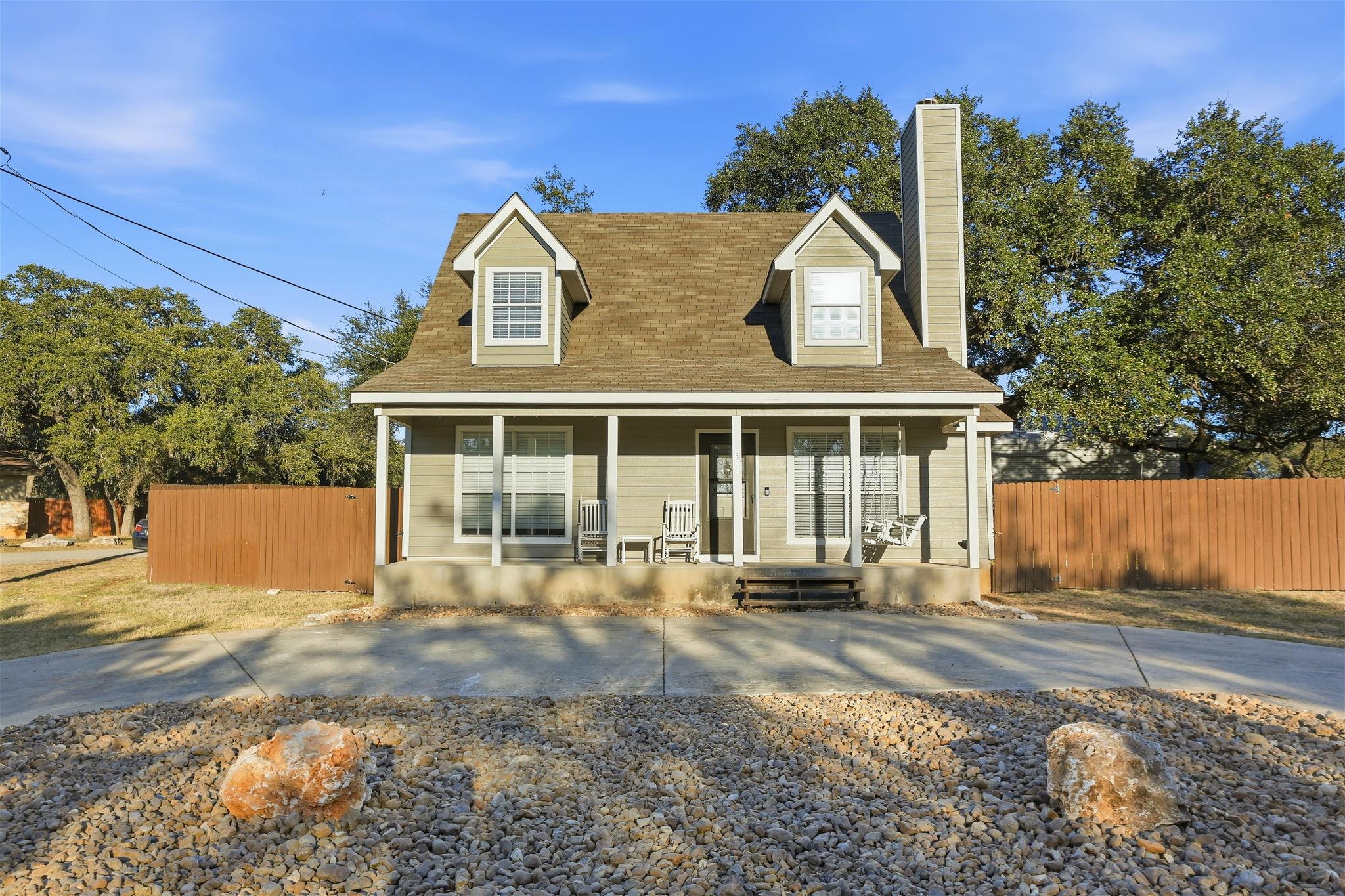 2325 Lakeshore Dr, Canyon Lake, TX 78133