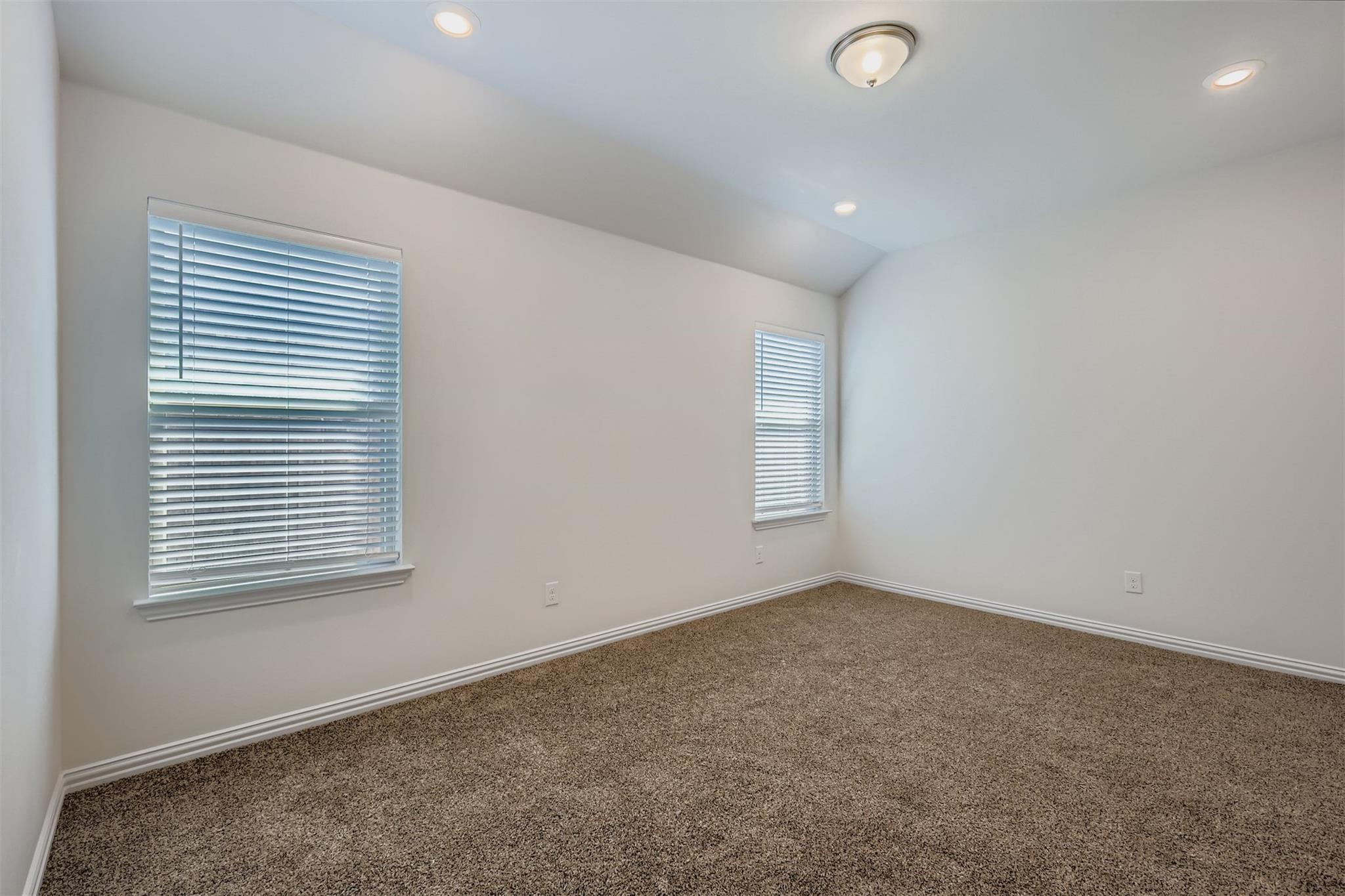 154 Eagle Ford Dr, Kyle, TX 78640