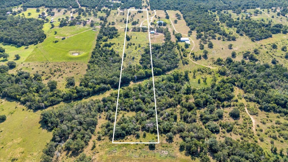 1038 League Line Rd, Paige, TX 78659