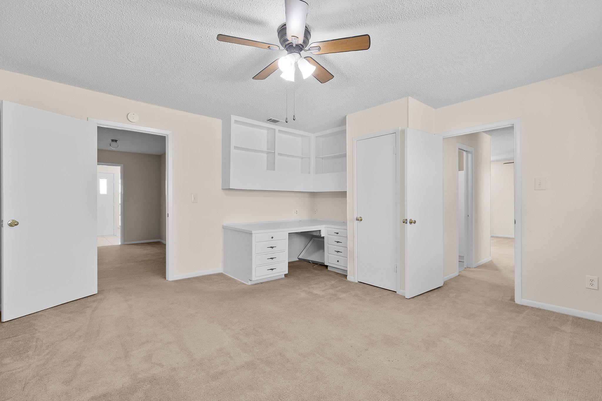 81 Family Cir, Hutto, TX 78634