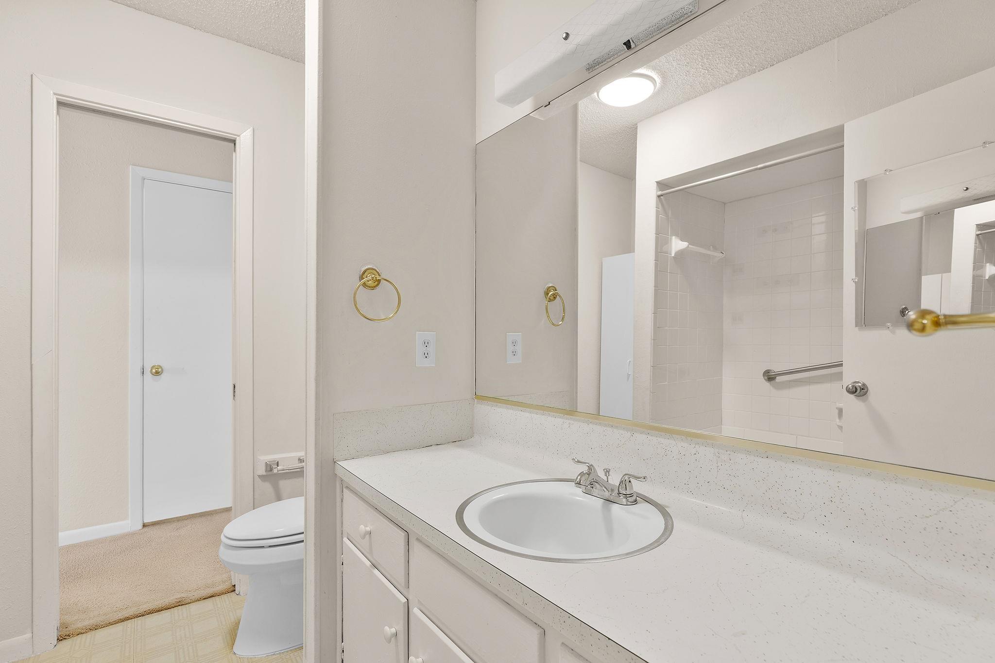 81 Family Cir, Hutto, TX 78634