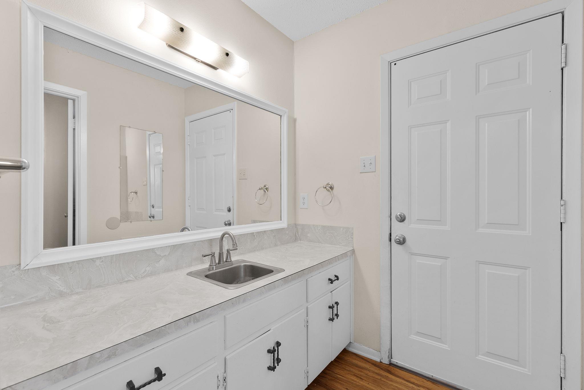 81 Family Cir, Hutto, TX 78634