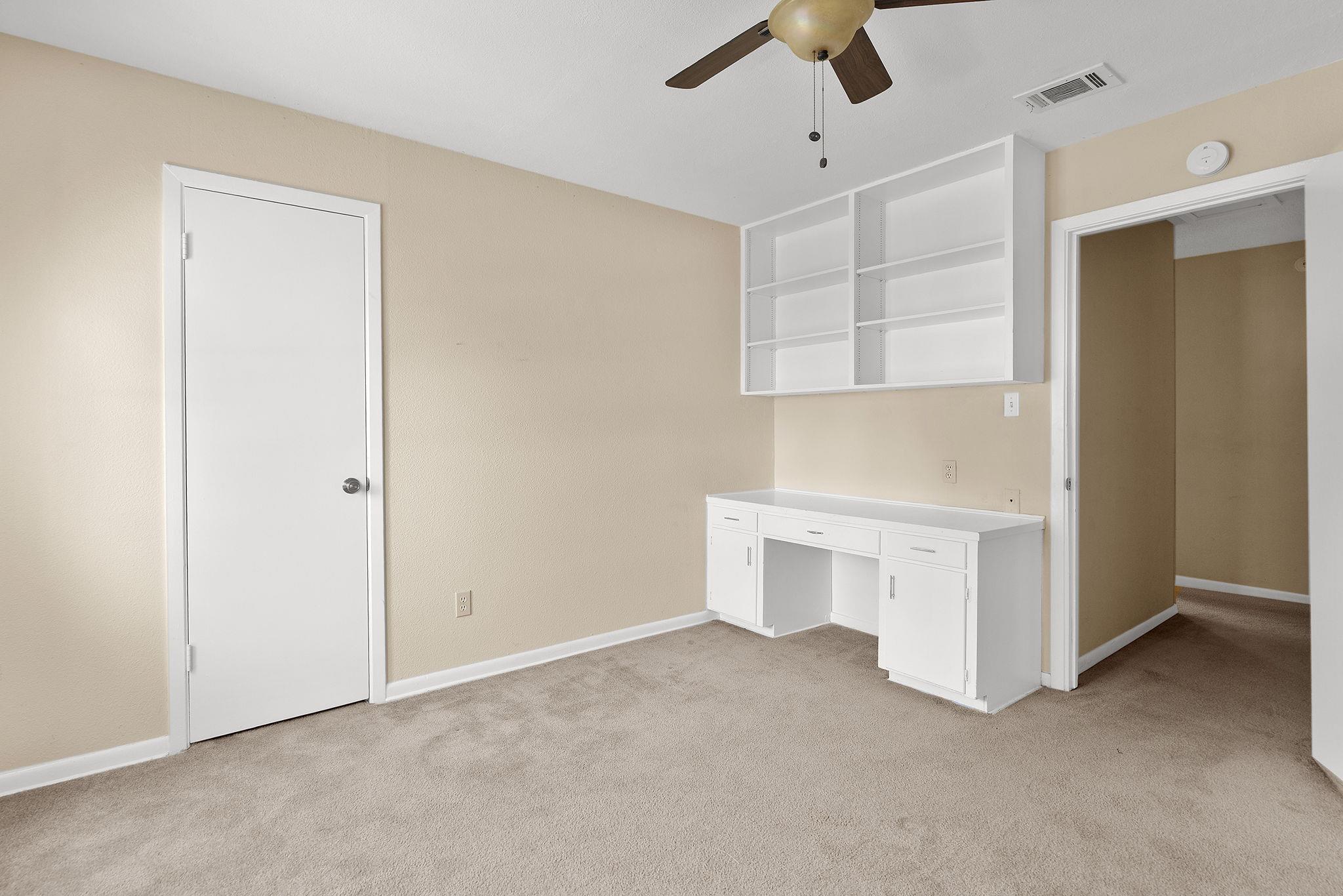 81 Family Cir, Hutto, TX 78634