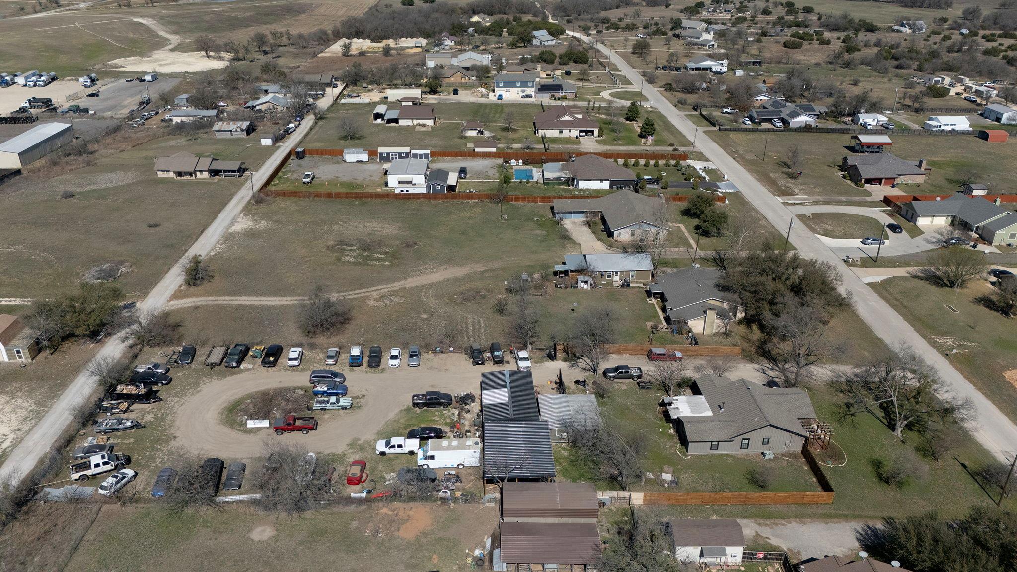 81 Family Cir, Hutto, TX 78634