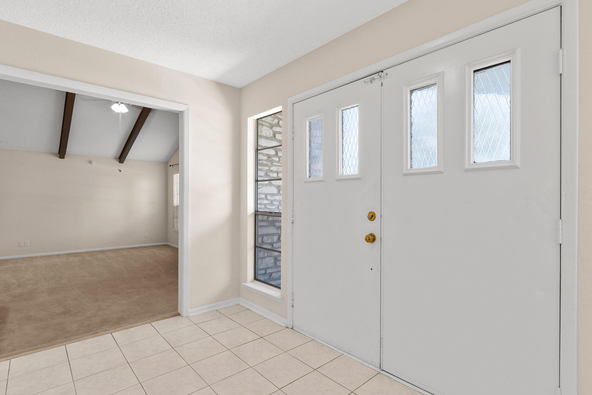 81 Family Cir, Hutto, TX 78634