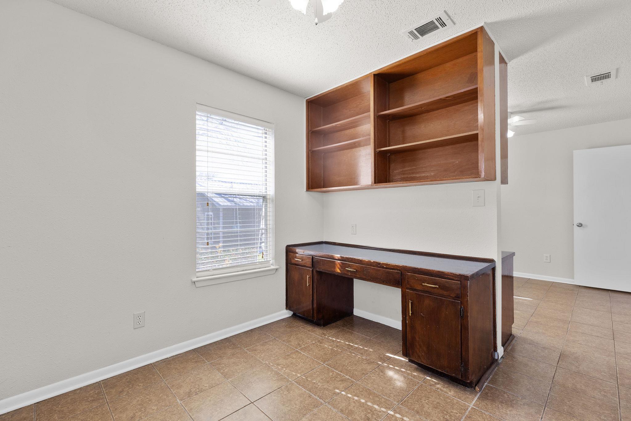 81 Family Cir, Hutto, TX 78634