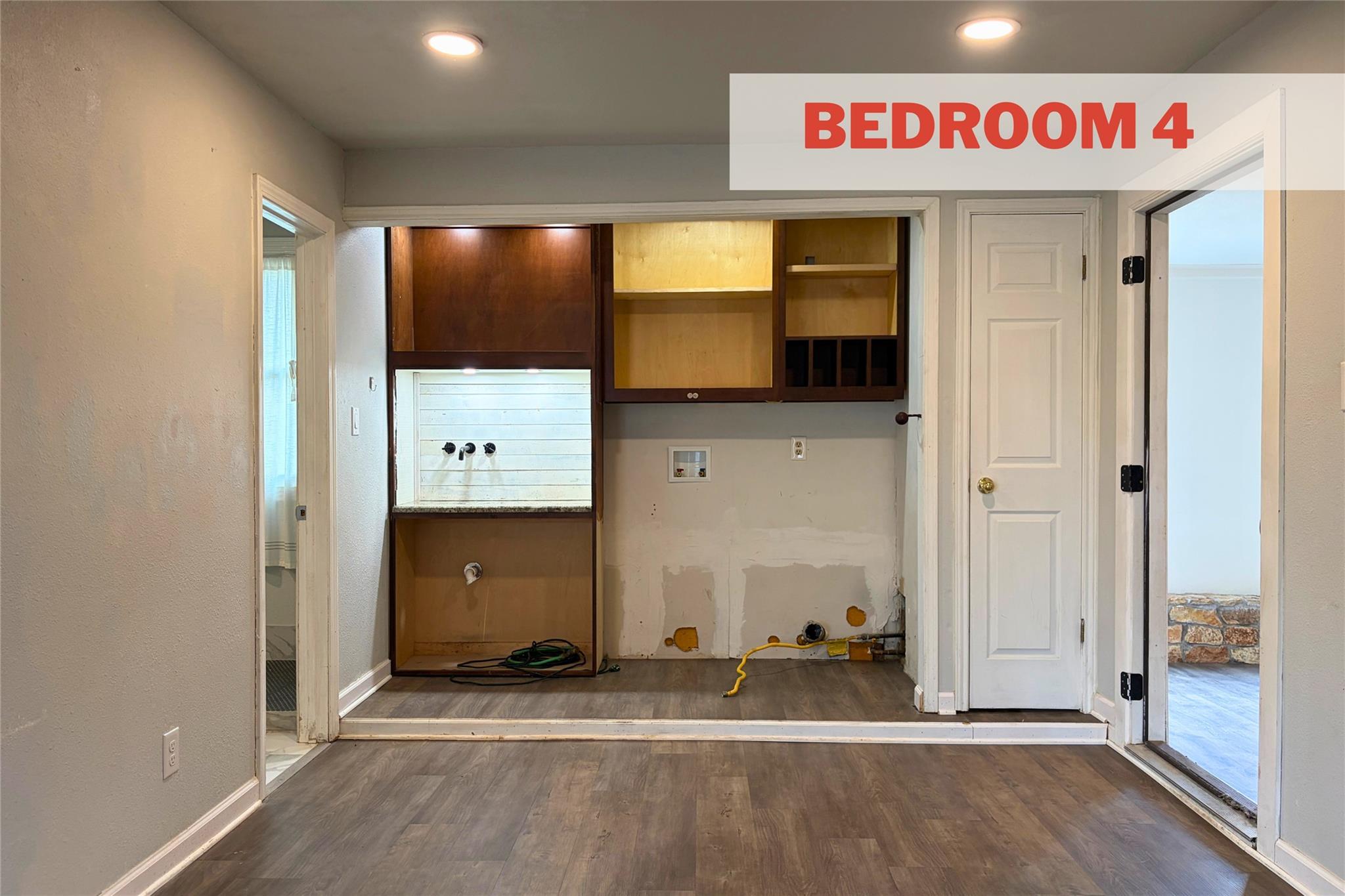 2204 Fair Oaks Dr, Austin, TX 78745