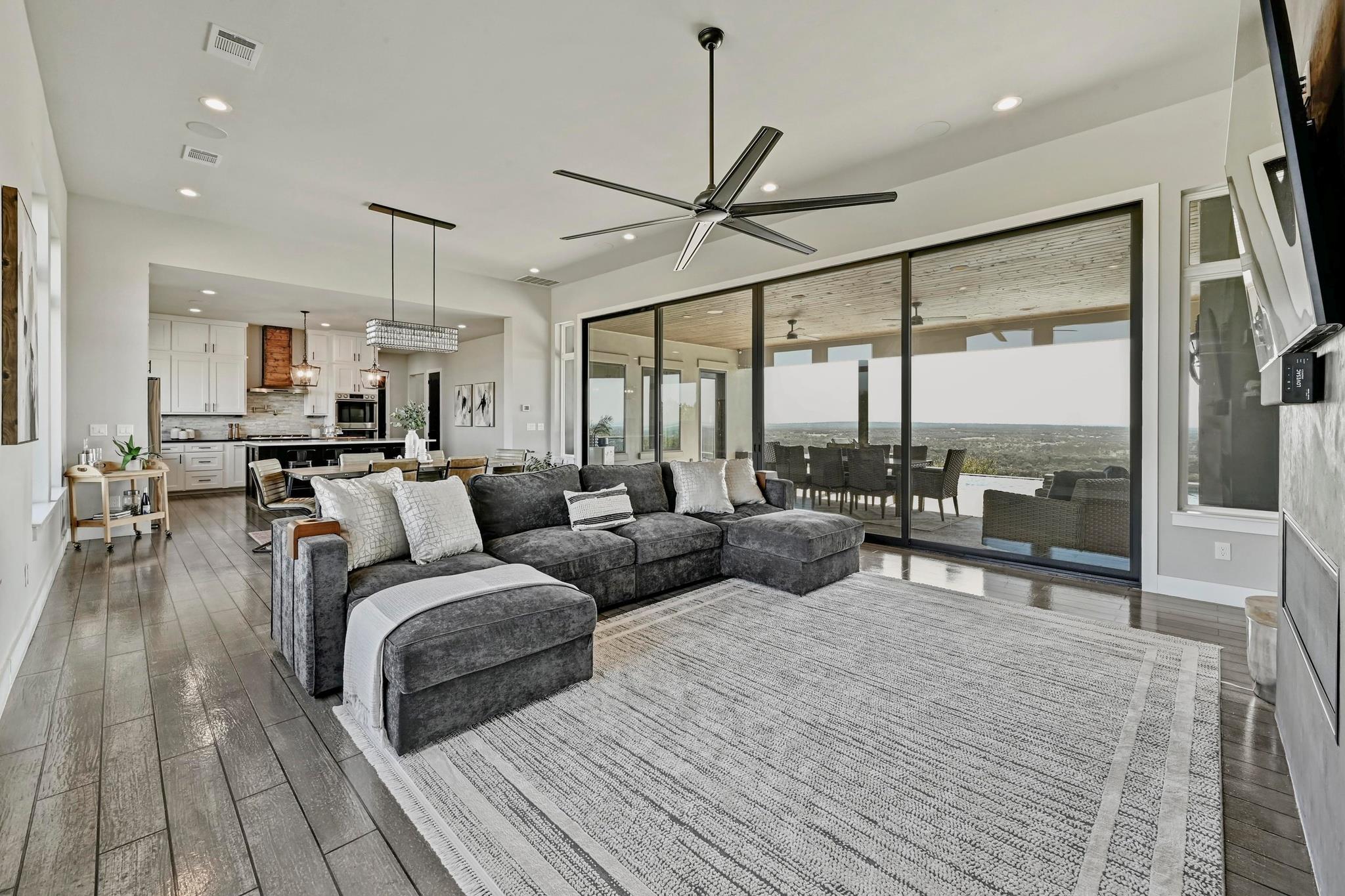 220 Eagle Rdg, Burnet, TX 78611