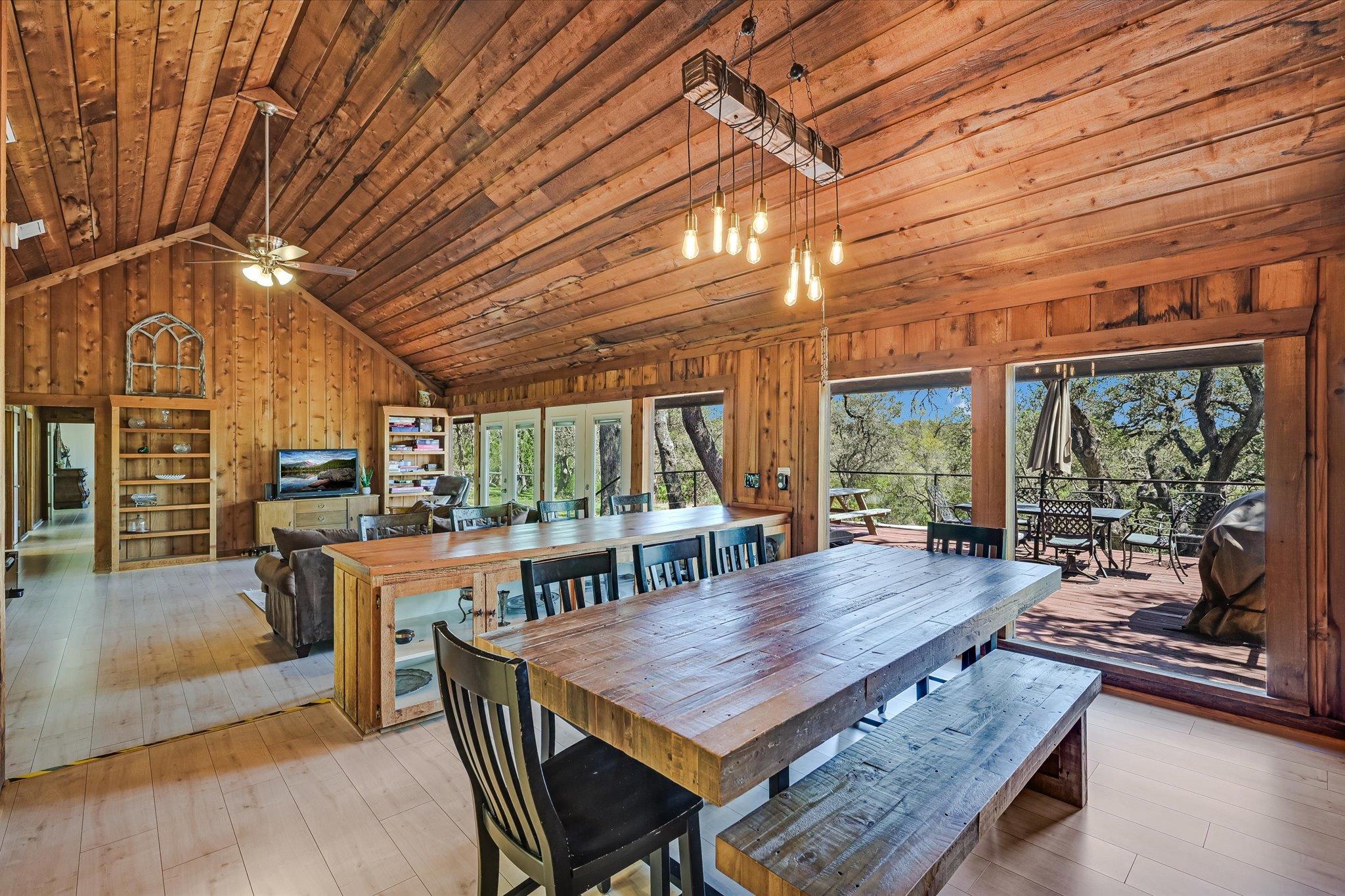 411 Whitetail Ridge Rd, Dripping Springs, TX 78620