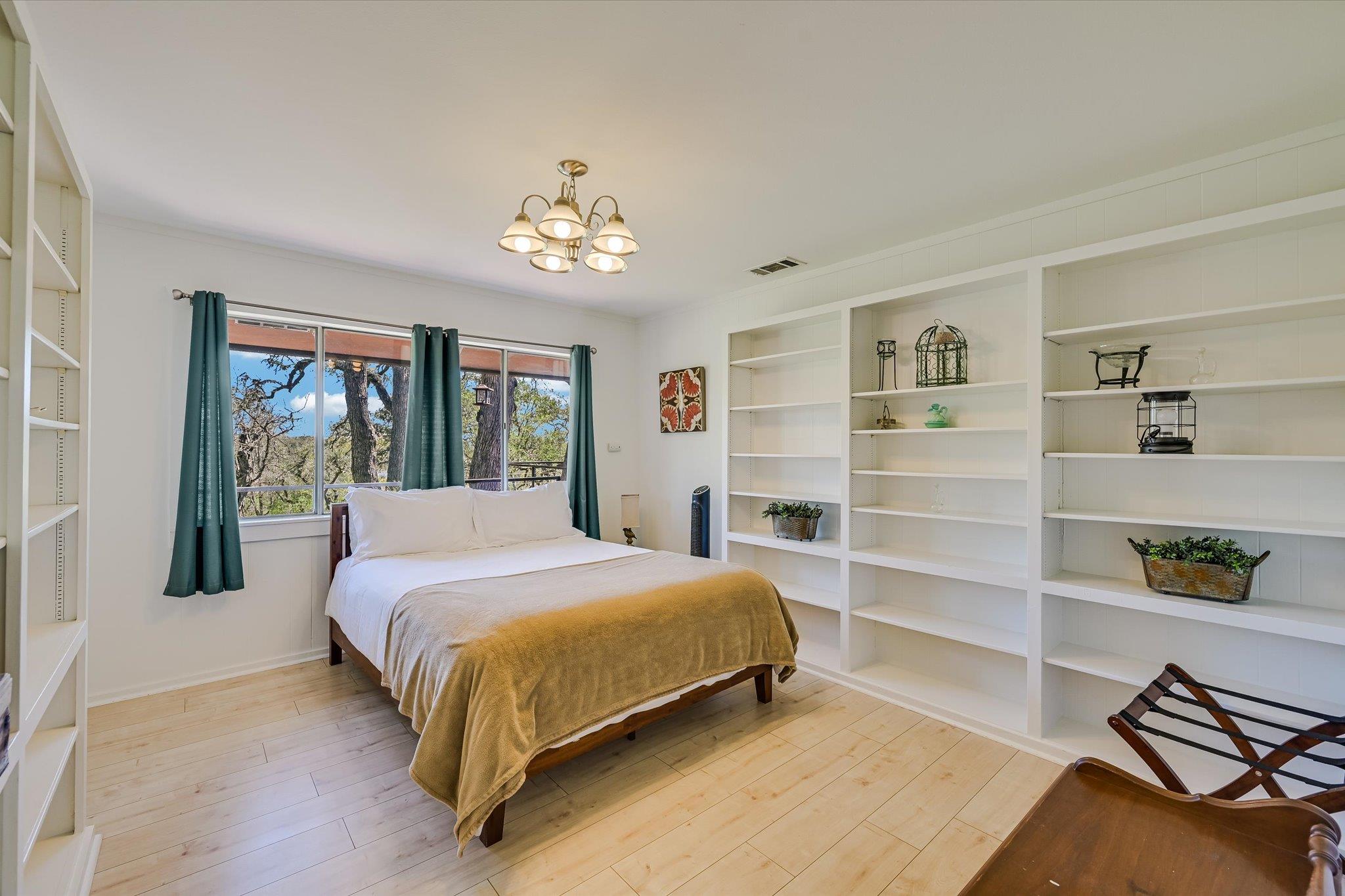 411 Whitetail Ridge Rd, Dripping Springs, TX 78620