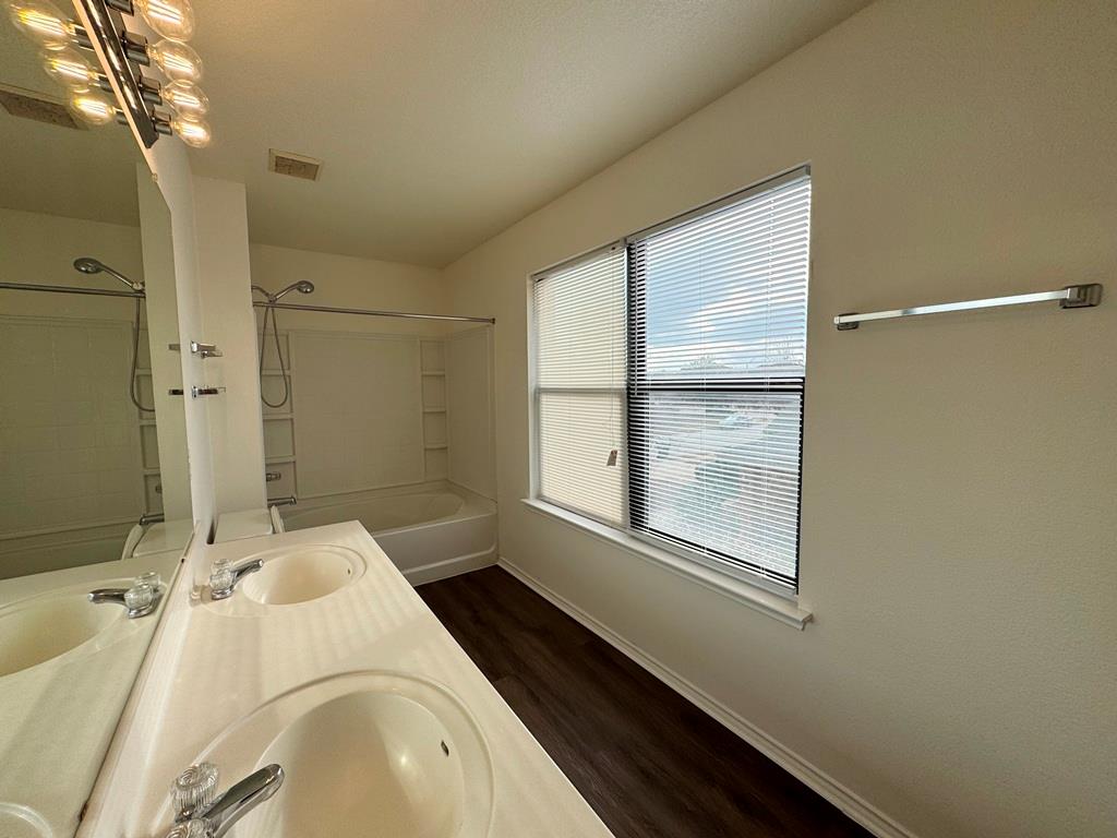 2013 Rim Rock Dr, Leander, TX 78641