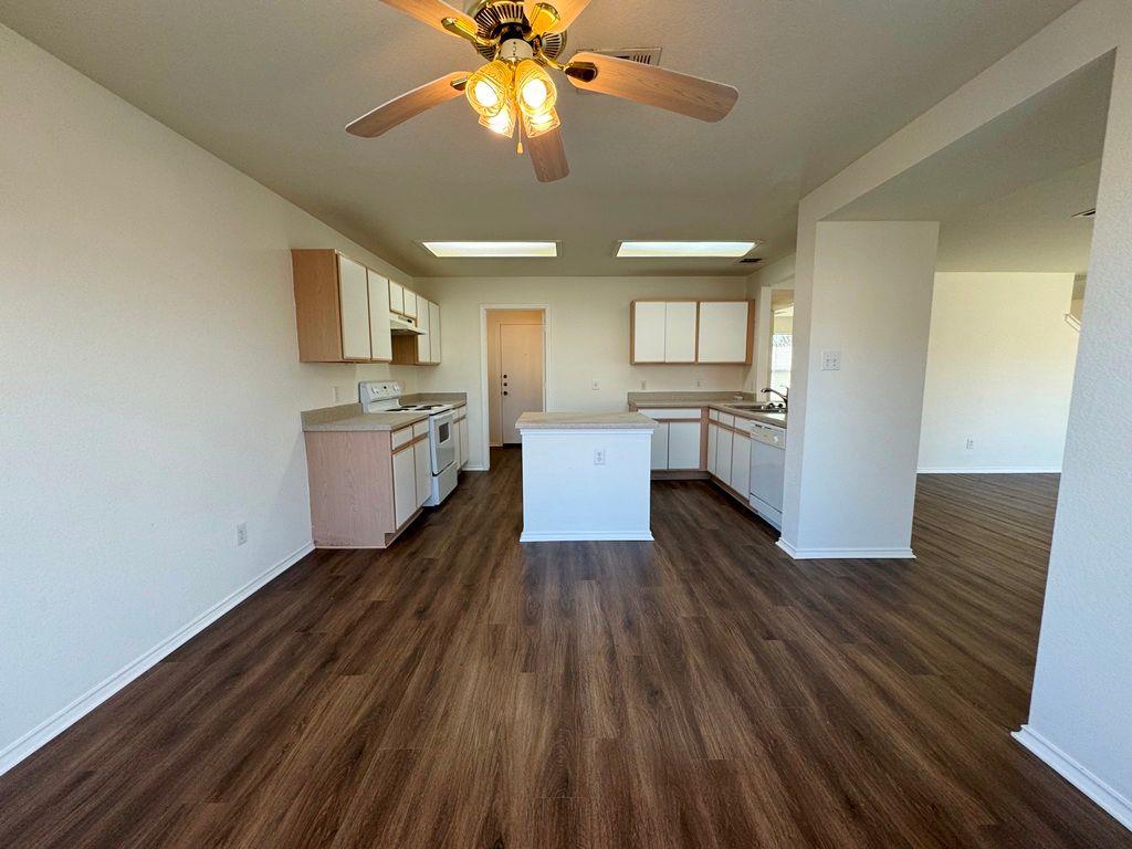 2013 Rim Rock Dr, Leander, TX 78641