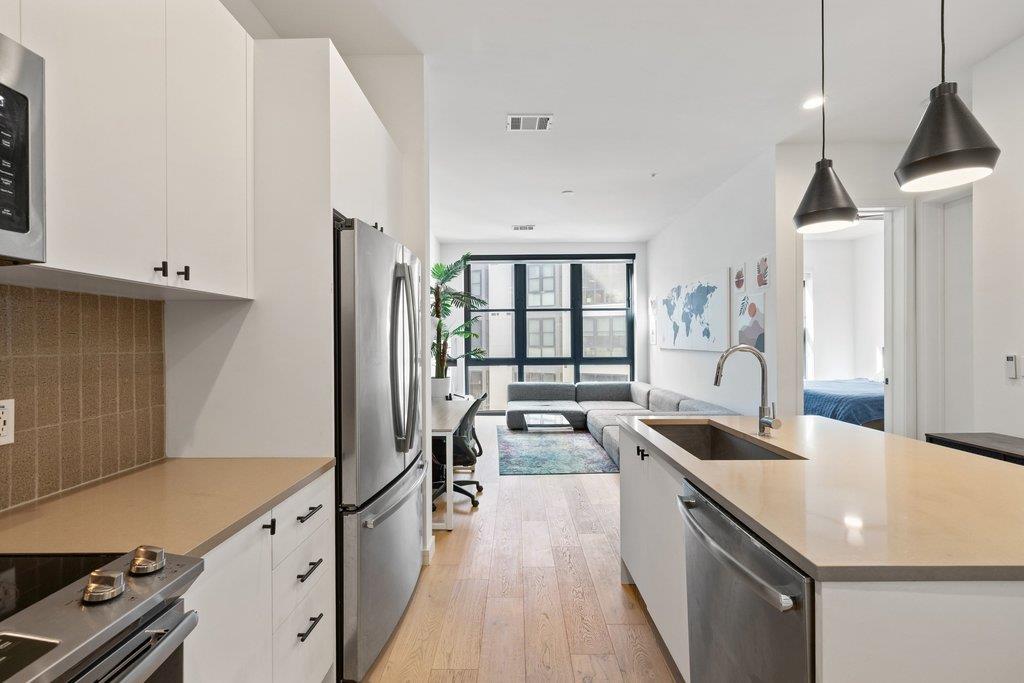 800 Embassy Dr # 413, Austin, TX 78702