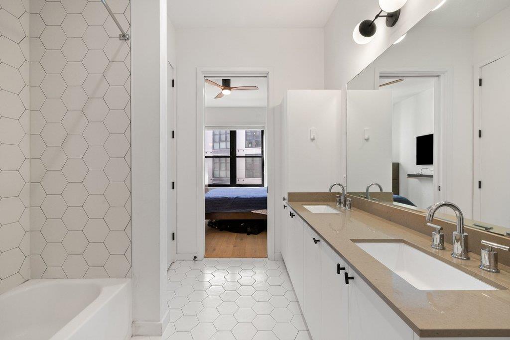 800 Embassy Dr # 413, Austin, TX 78702