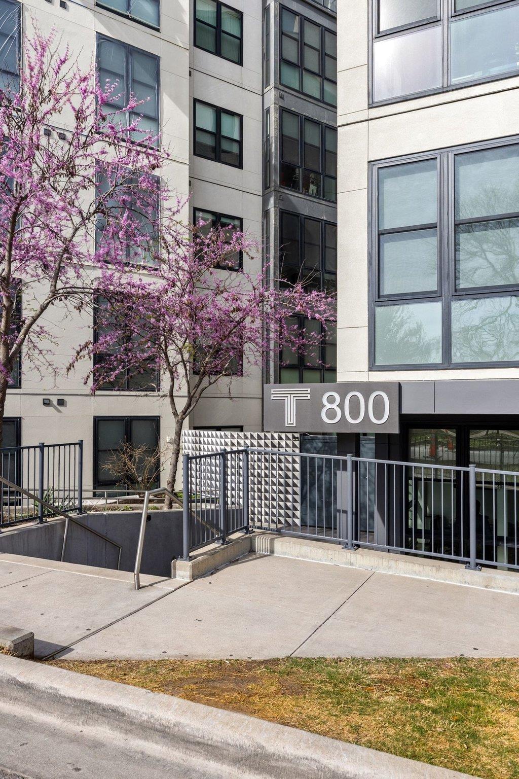 800 Embassy Dr # 413, Austin, TX 78702