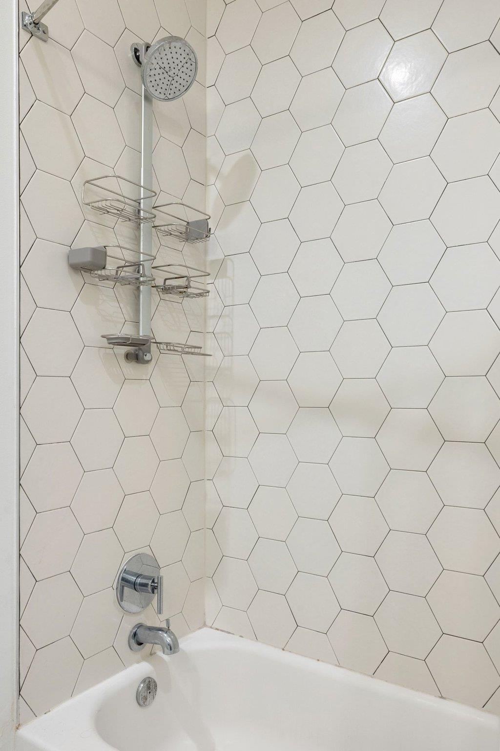 800 Embassy Dr # 413, Austin, TX 78702