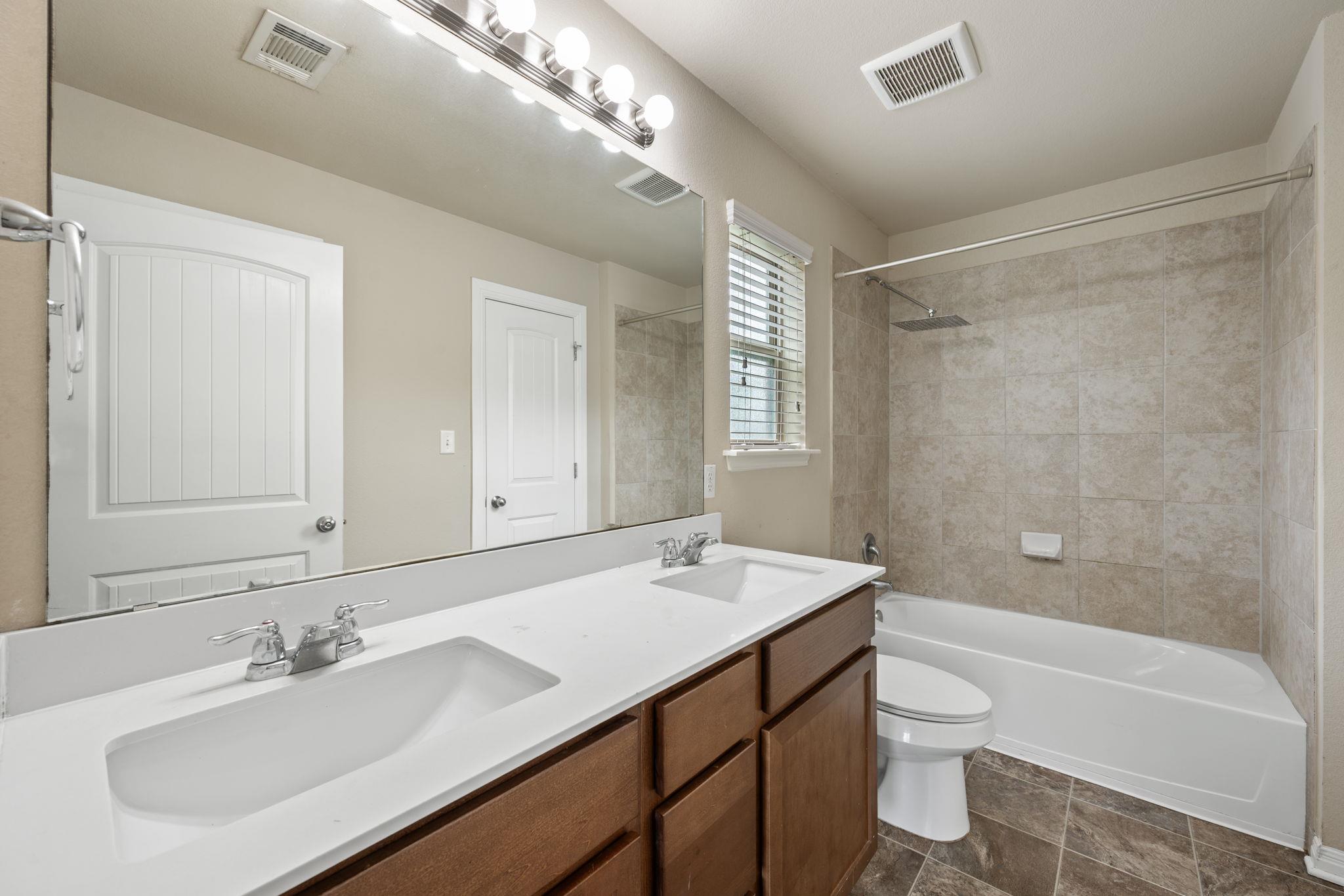 12701 Carillon Way, Manor, TX 78653