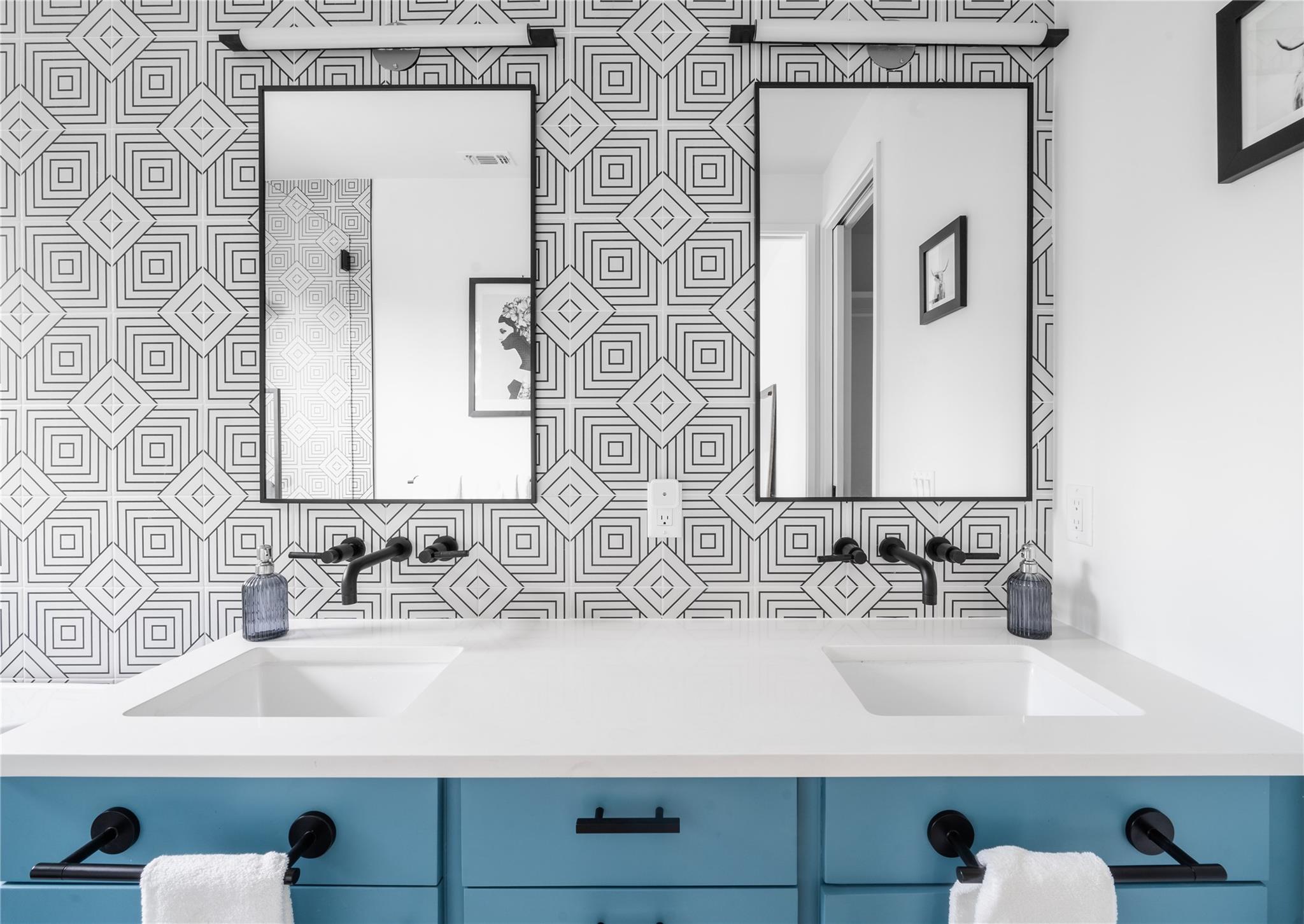 1103 Cherico St # 2, Austin, TX 78702