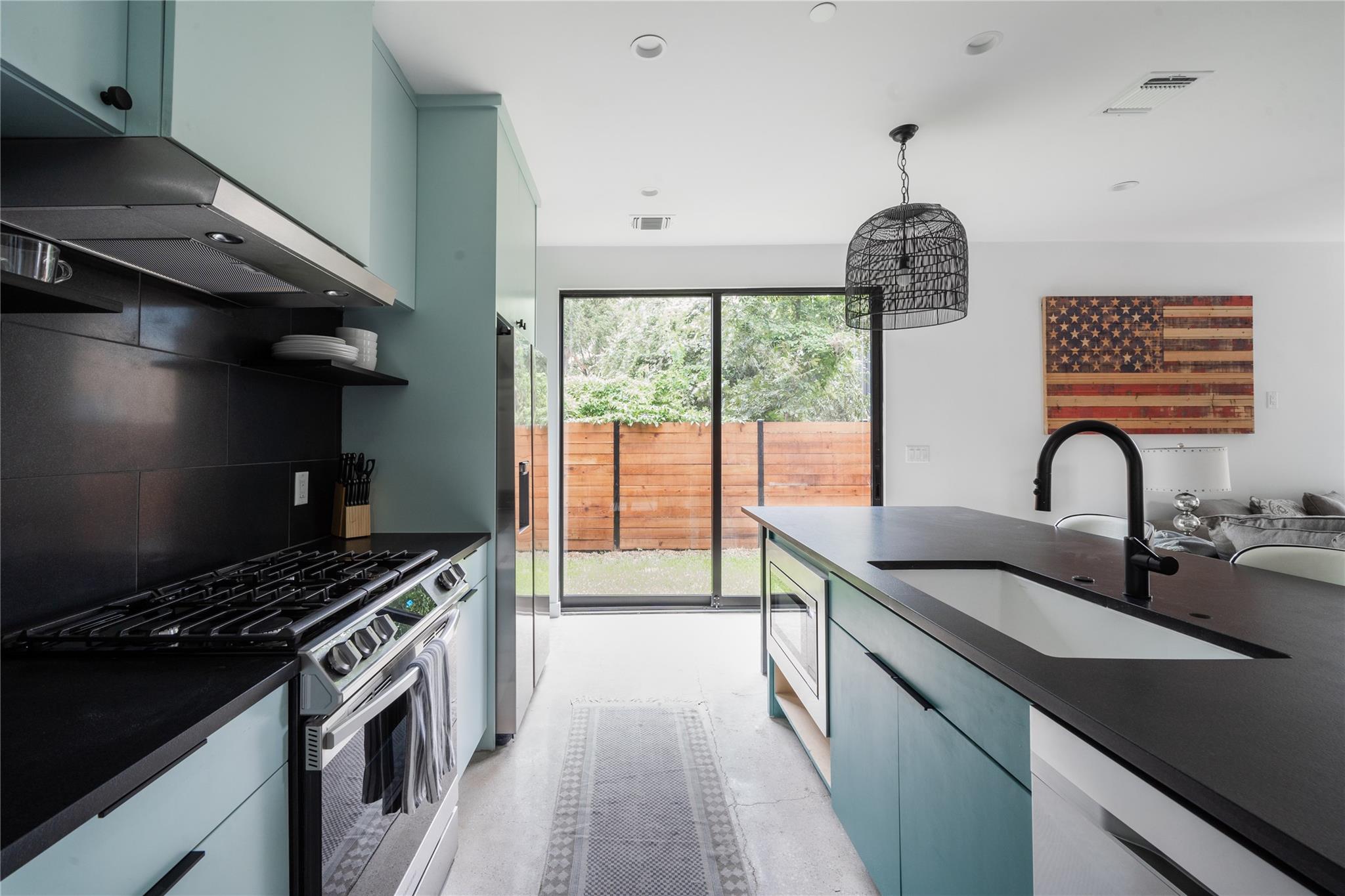 1103 Cherico St # 2, Austin, TX 78702