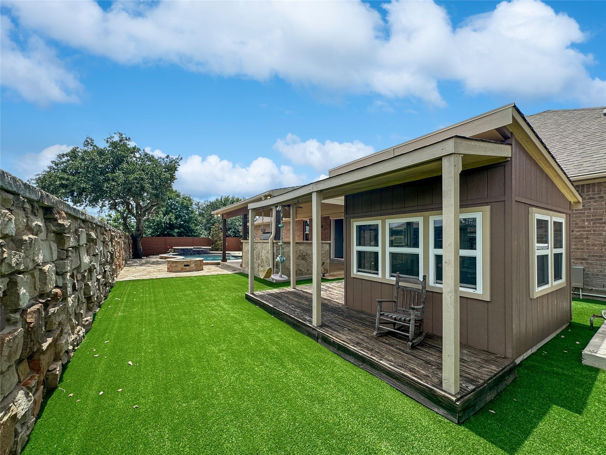 201 Arrezo Ln, Georgetown, TX 78628