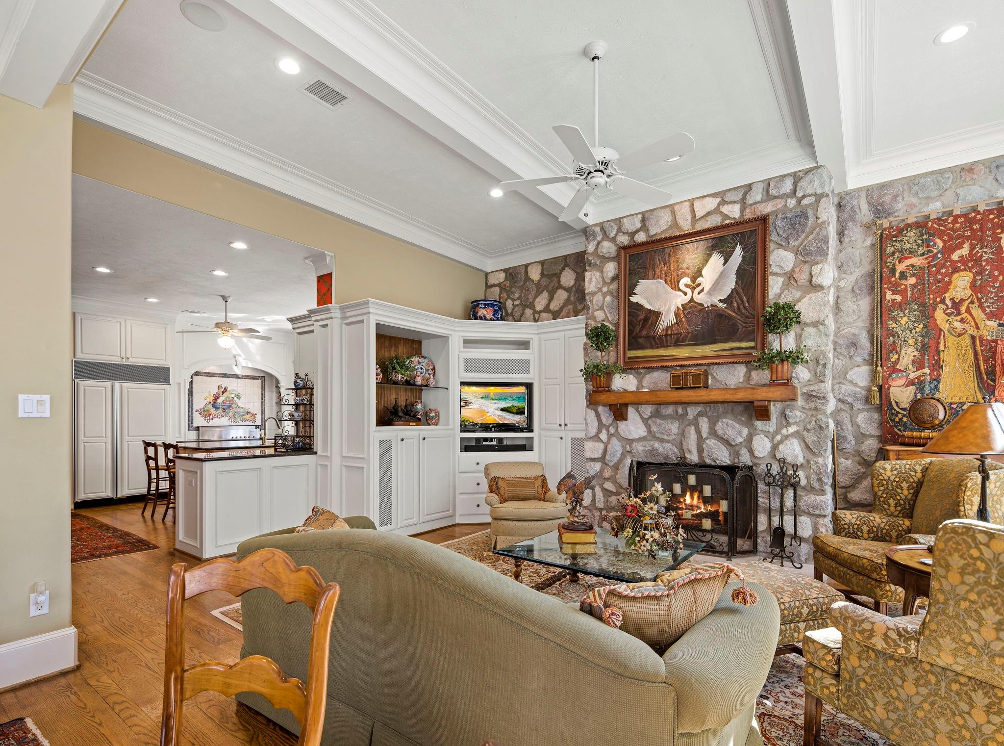 124 Florentine, Horseshoe Bay, TX 78657