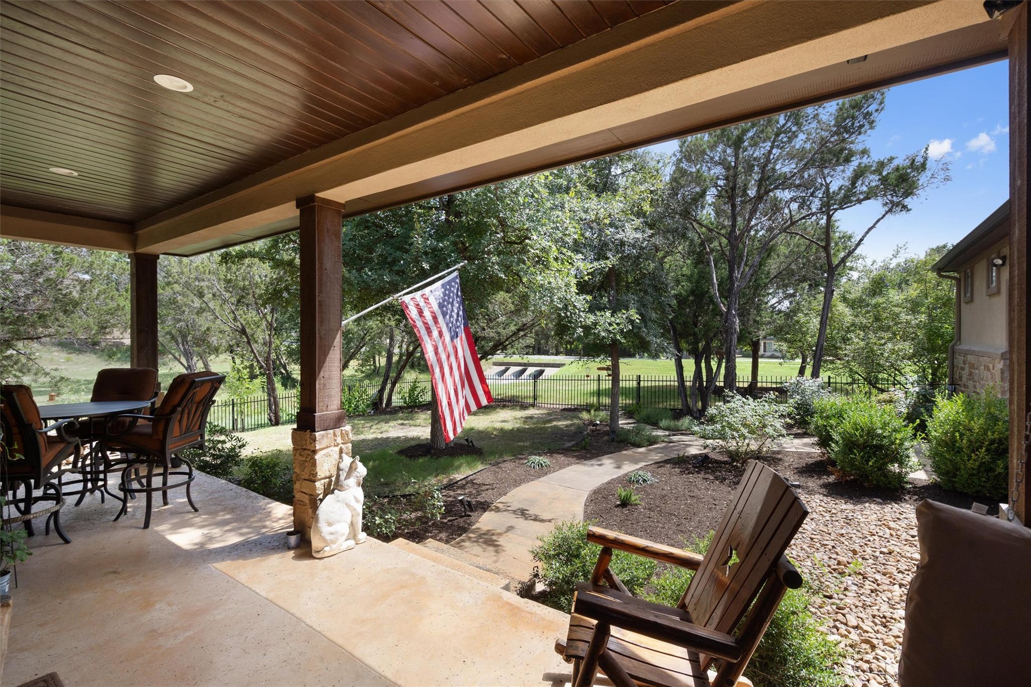 304 Pheasant Meadow Mdw, Liberty Hill, TX 78642