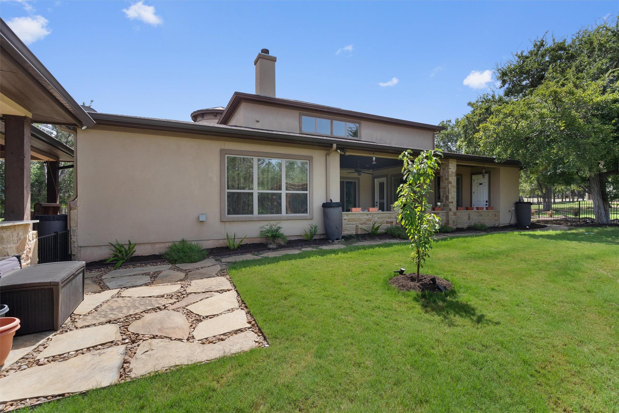 304 Pheasant Meadow Mdw, Liberty Hill, TX 78642