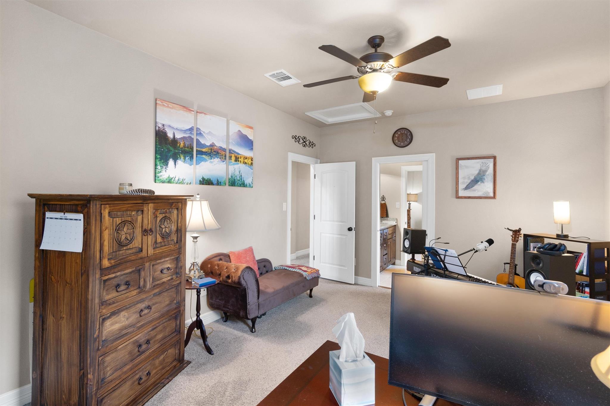 304 Pheasant Meadow Mdw, Liberty Hill, TX 78642