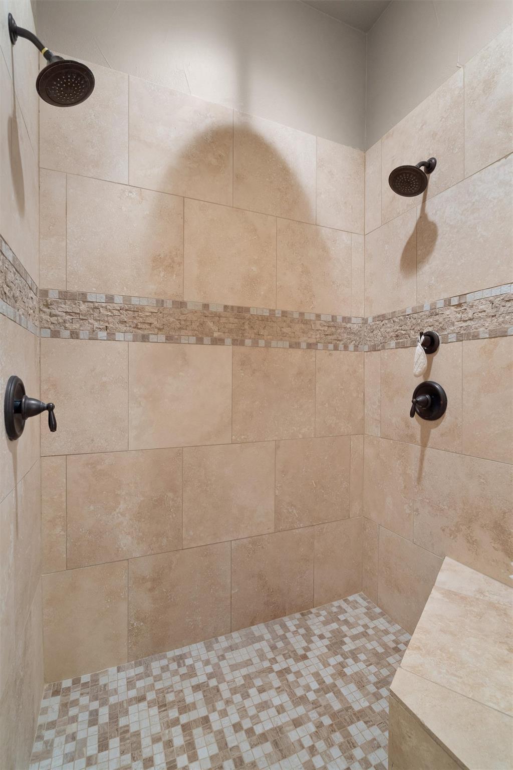 304 Pheasant Meadow Mdw, Liberty Hill, TX 78642