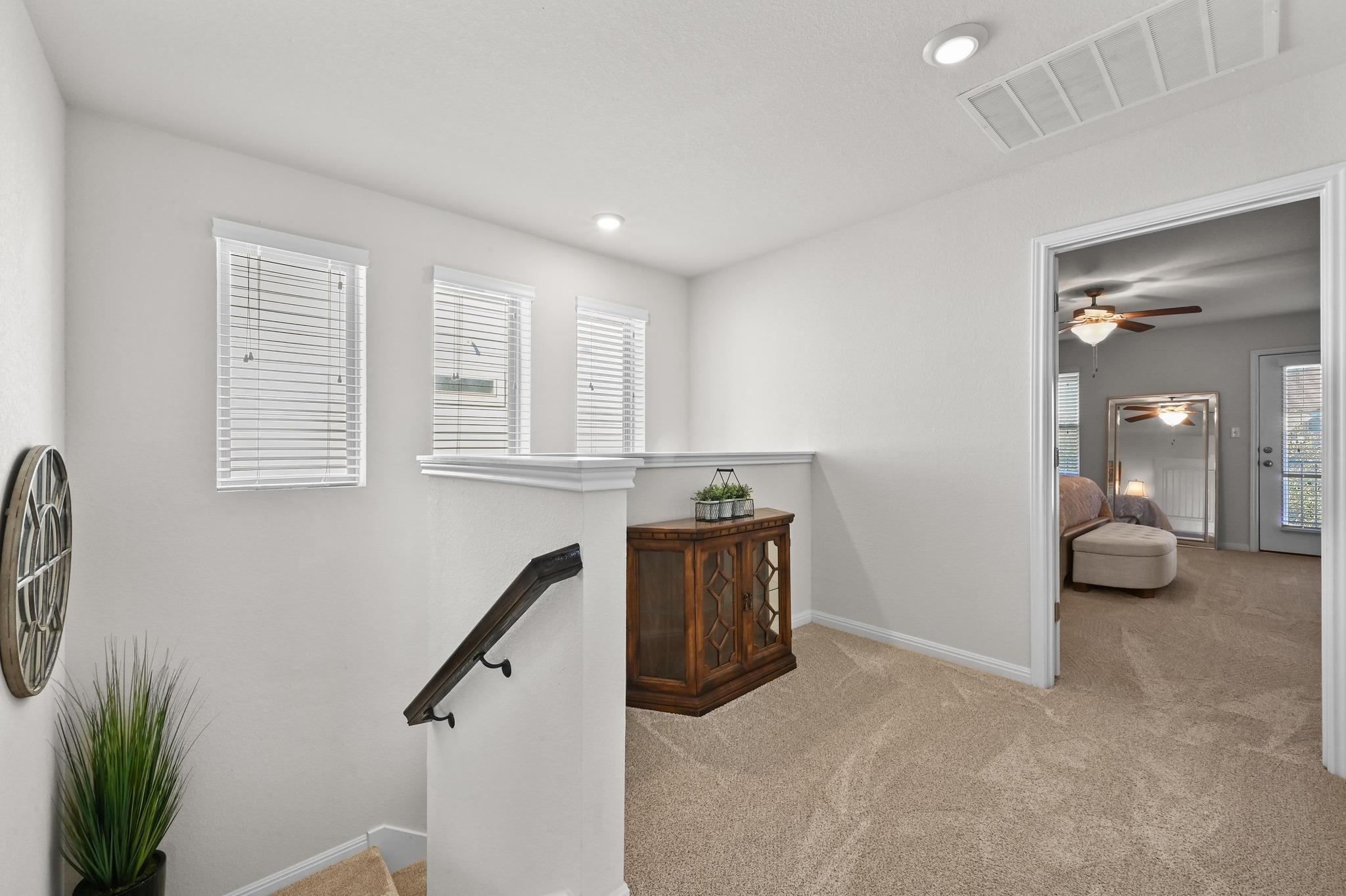 127 Iron Rail Rd, Dripping Springs, TX 78620