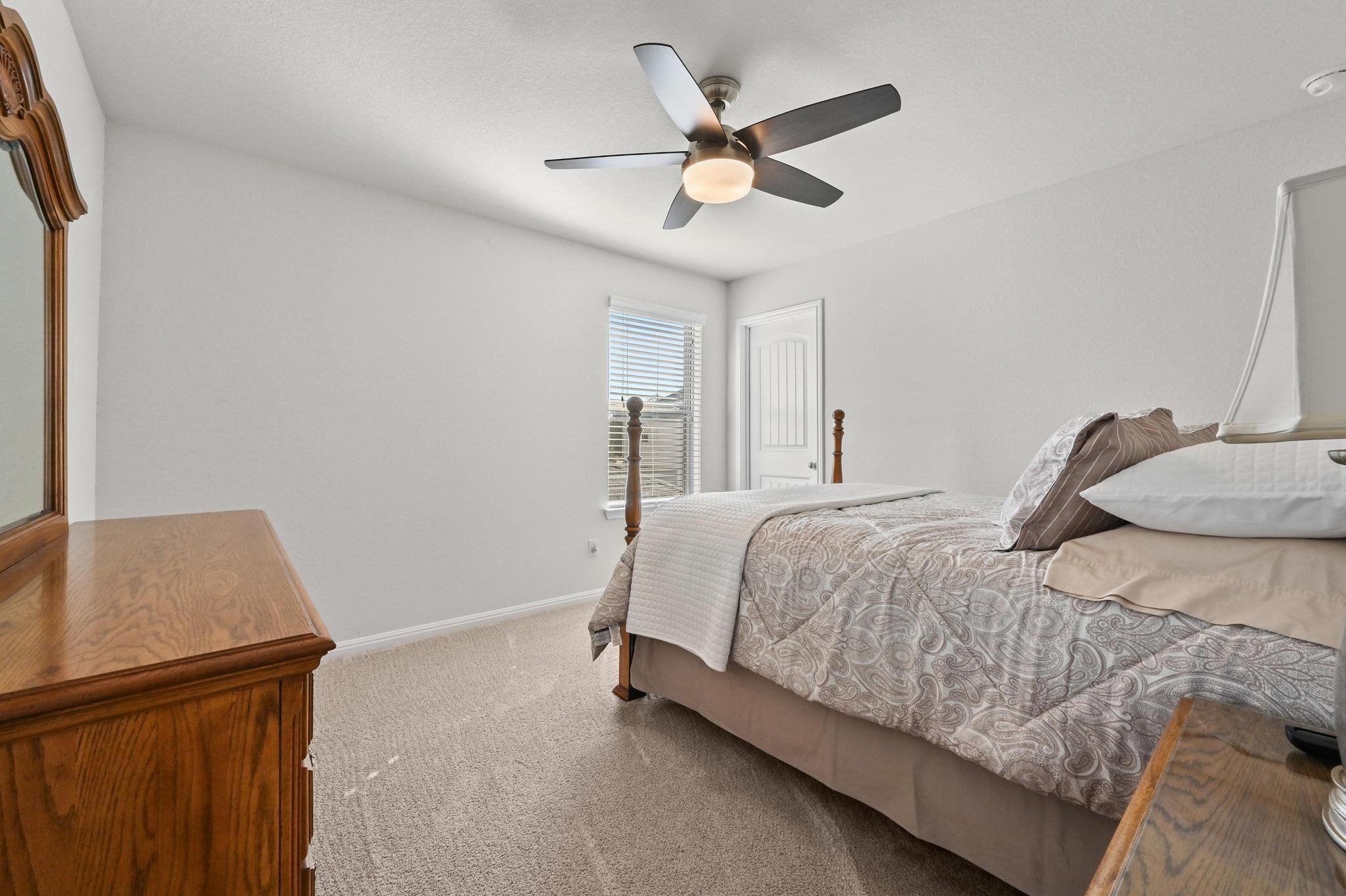 127 Iron Rail Rd, Dripping Springs, TX 78620