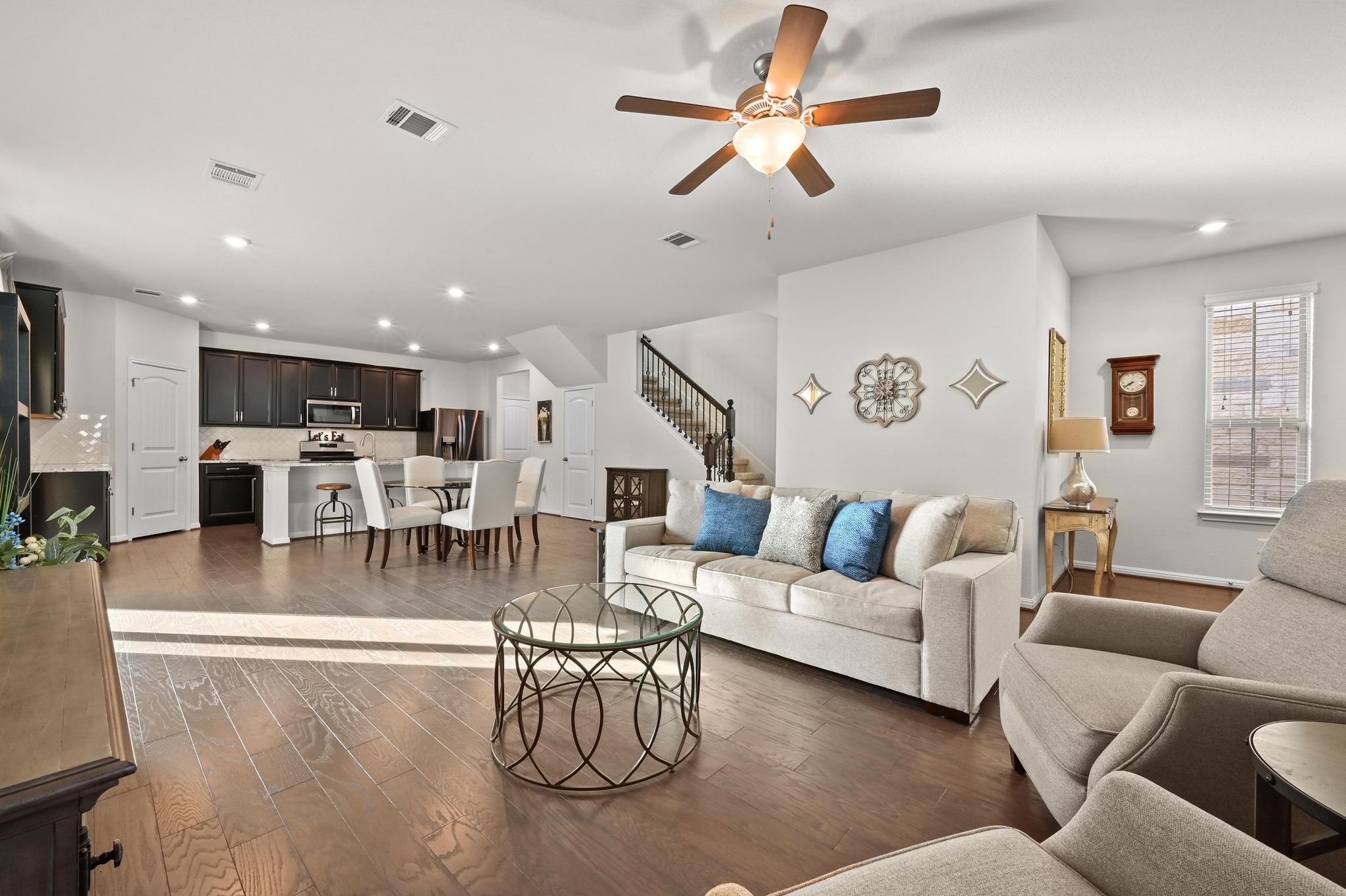 127 Iron Rail Rd, Dripping Springs, TX 78620