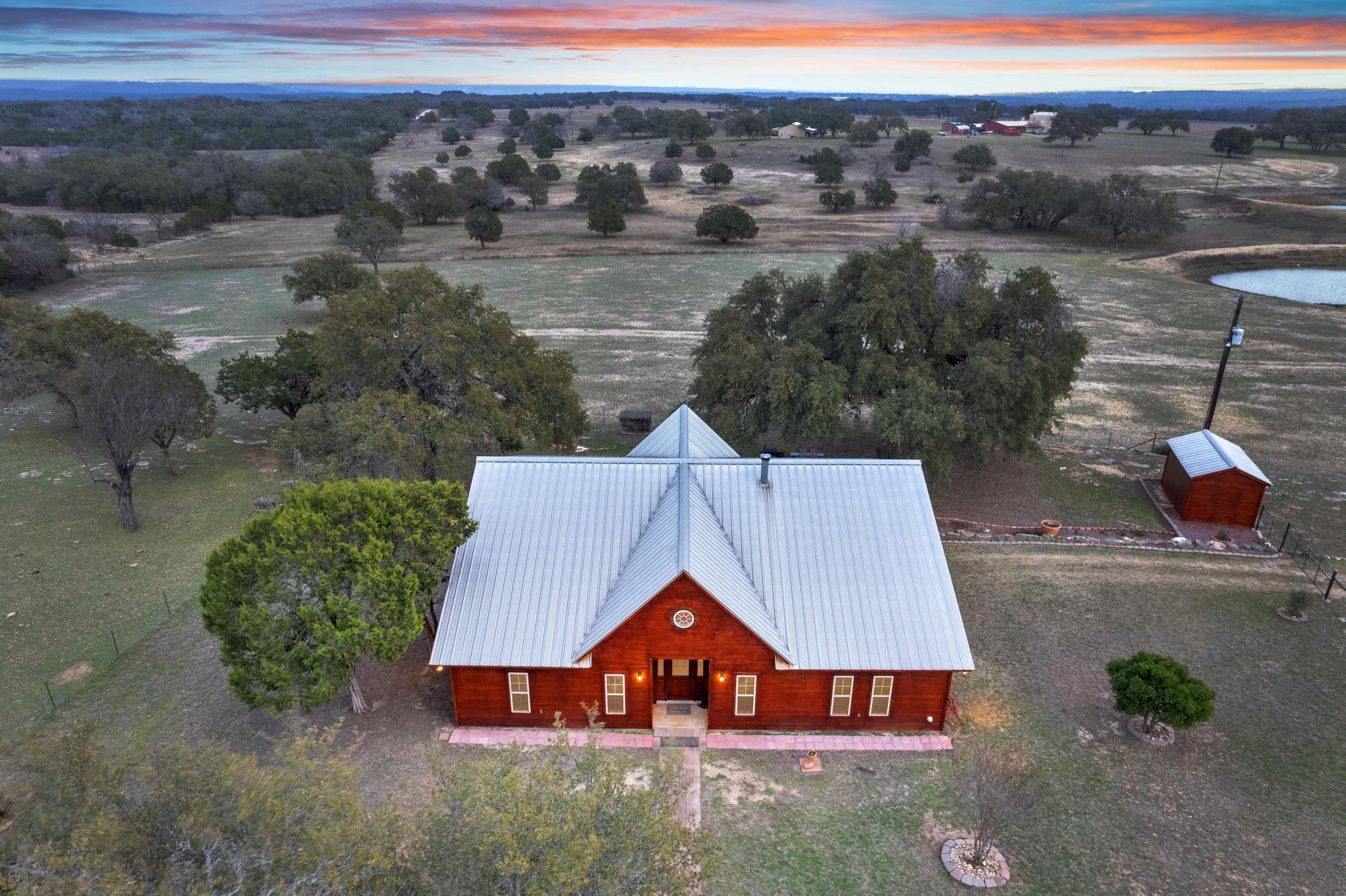 117 County Road 407, Spicewood, TX 78669
