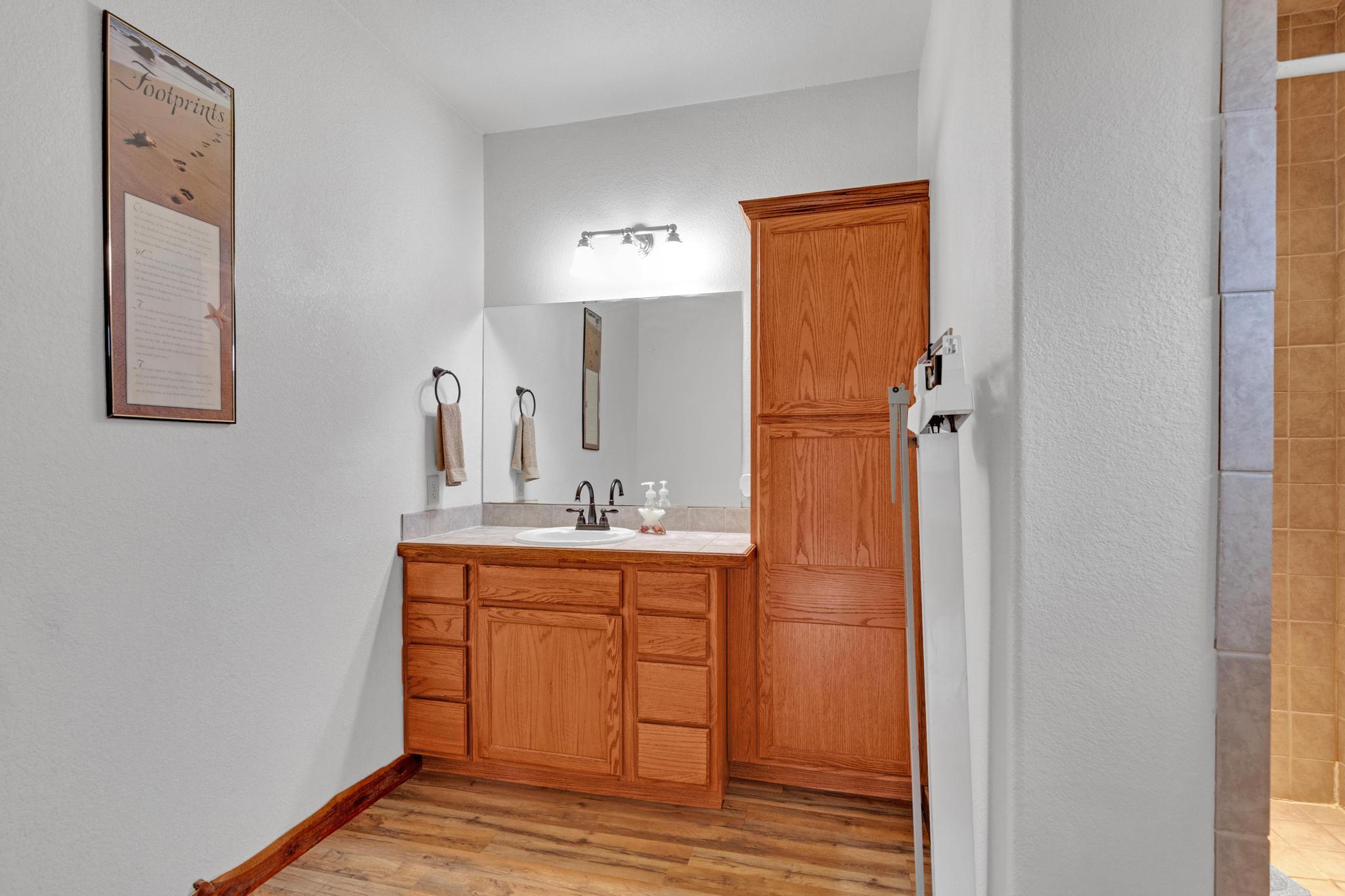 117 County Road 407, Spicewood, TX 78669