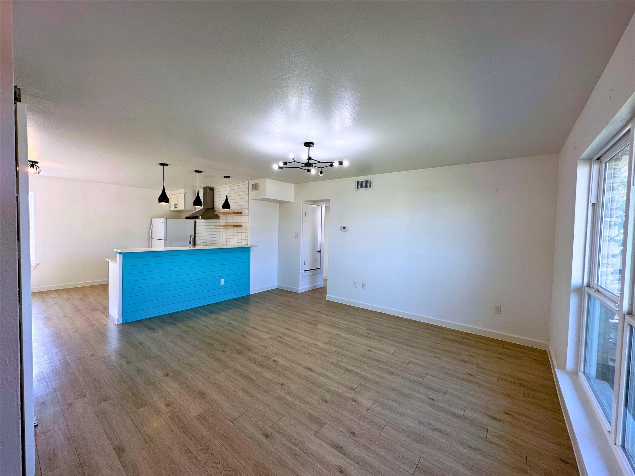 8603 Putnam Dr # 201, Austin, TX 78757