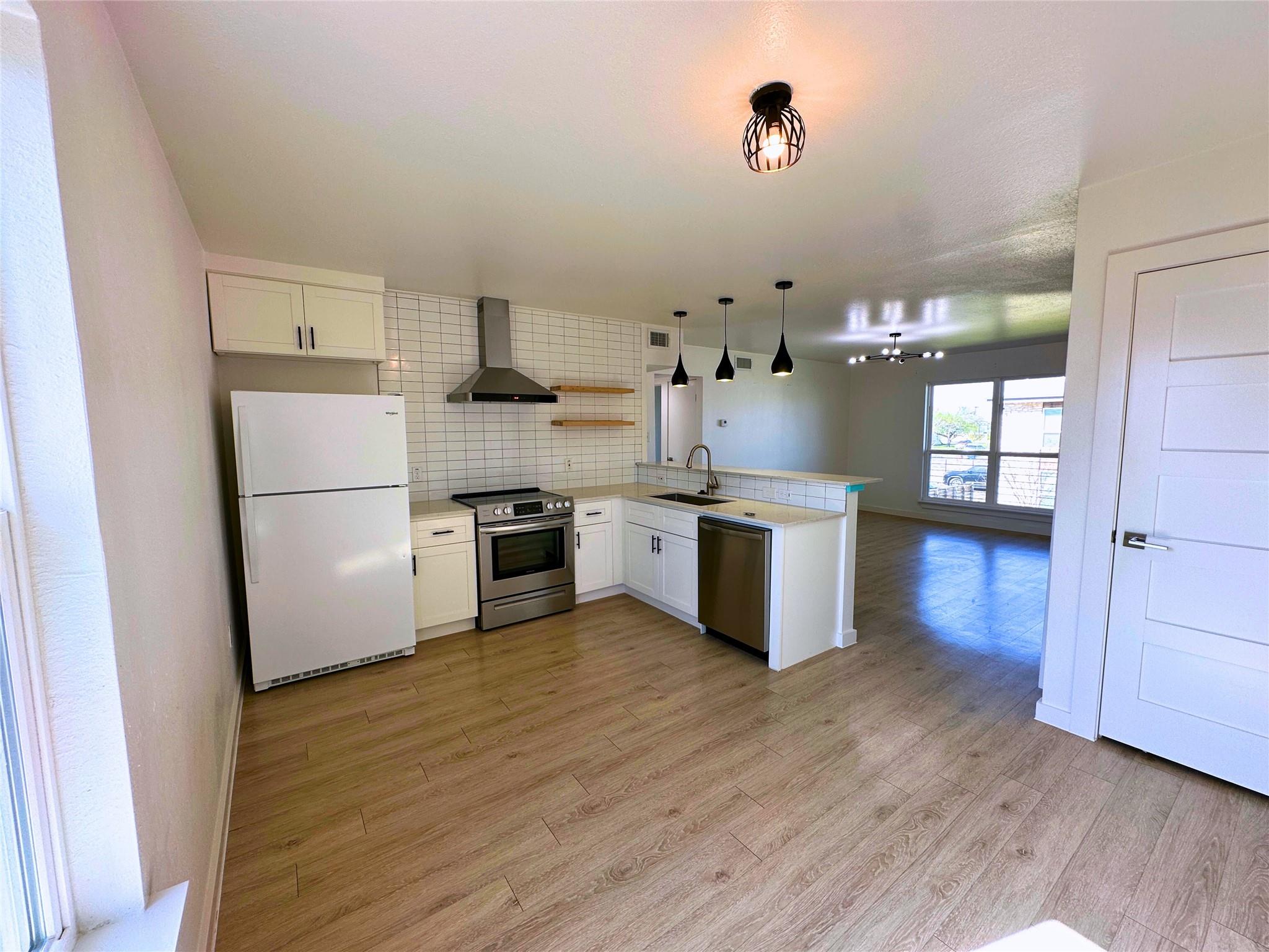 8603 Putnam Dr # 201, Austin, TX 78757