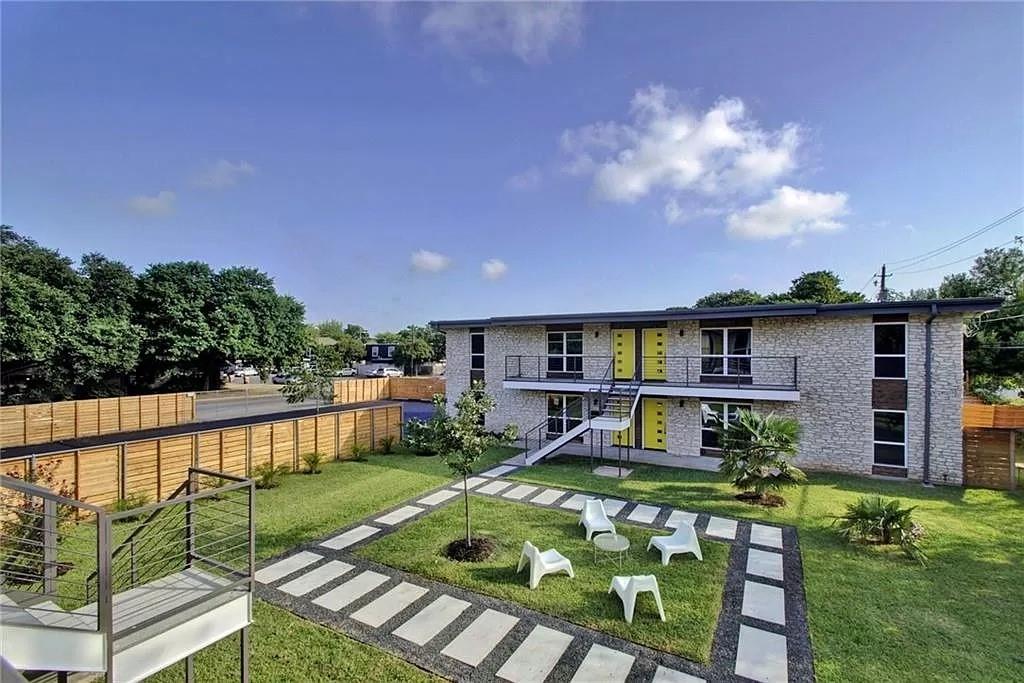 8603 Putnam Dr # 201, Austin, TX 78757