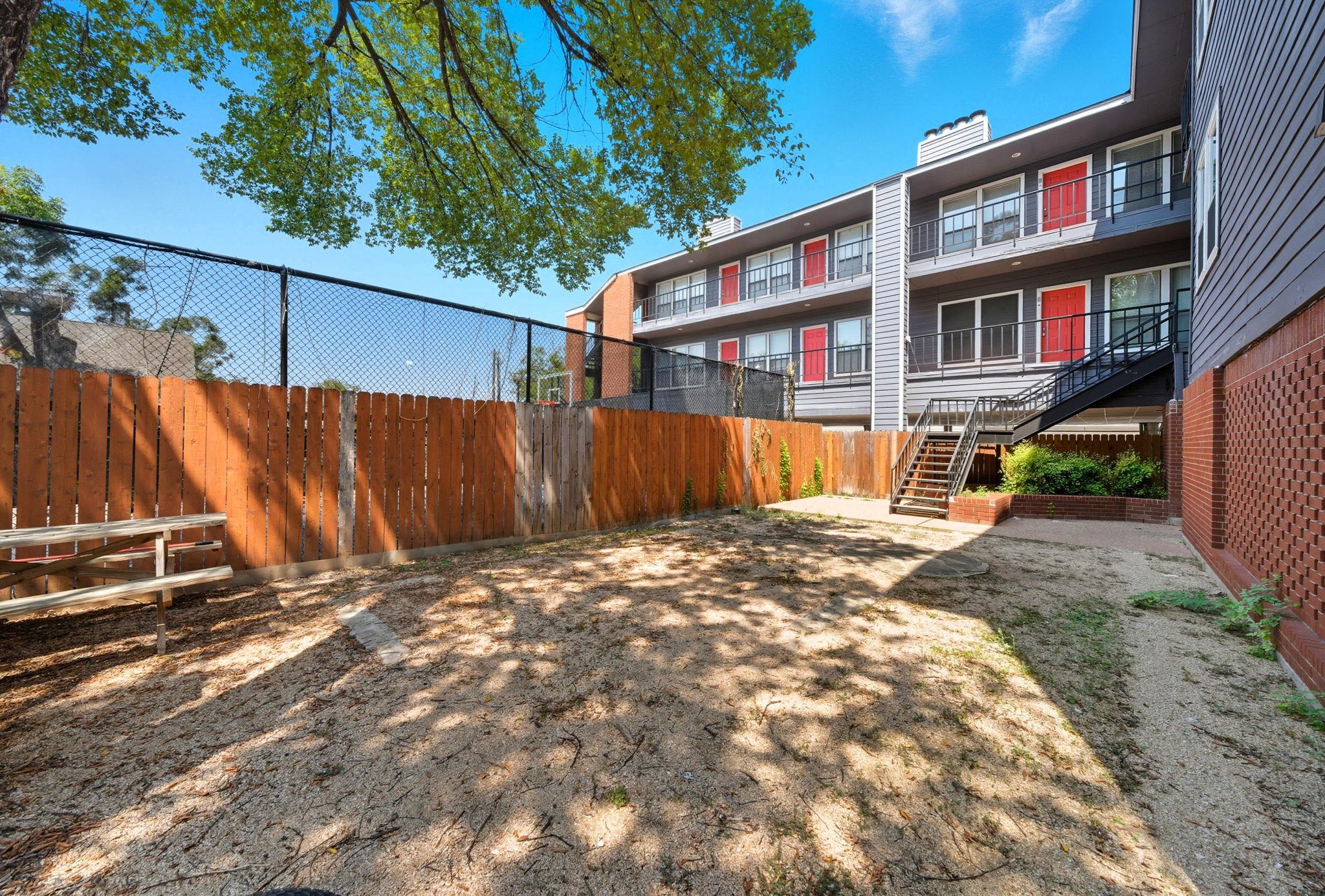 2804 Rio Grande St # 205, Austin, TX 78705