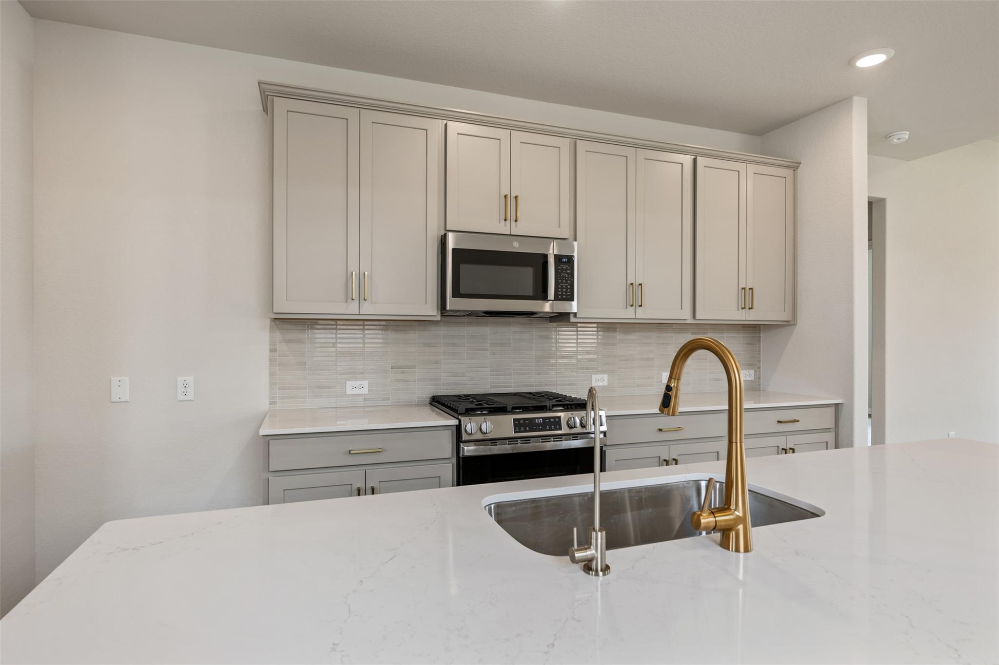 108 Lions Tail Cv, San Marcos, TX 78666