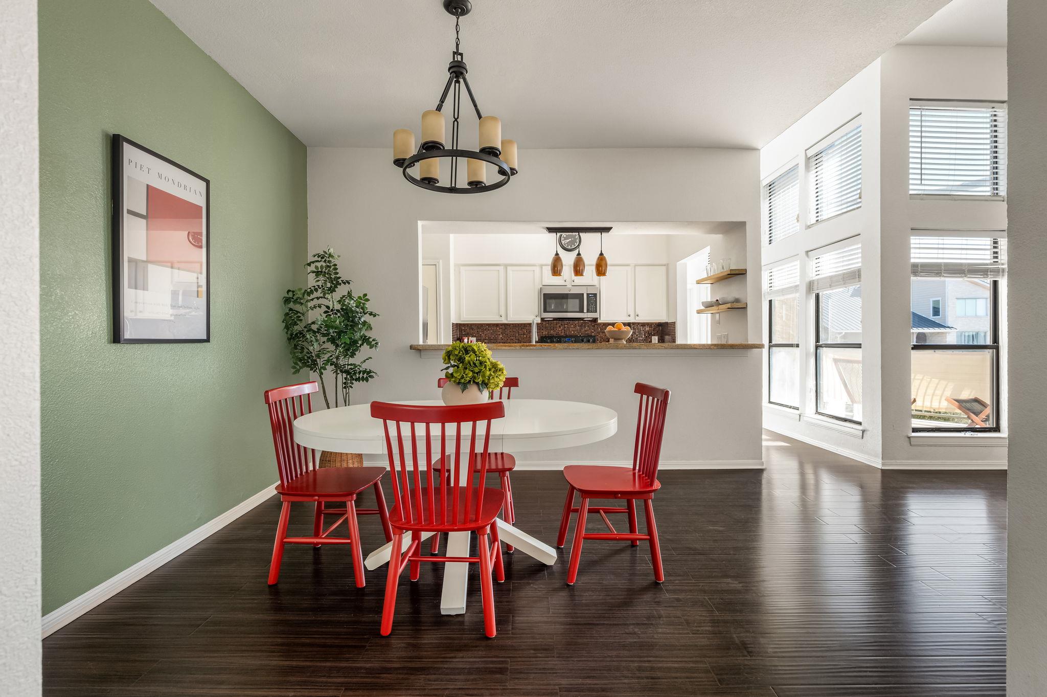 1910 Robbins Pl # 311, Austin, TX 78705