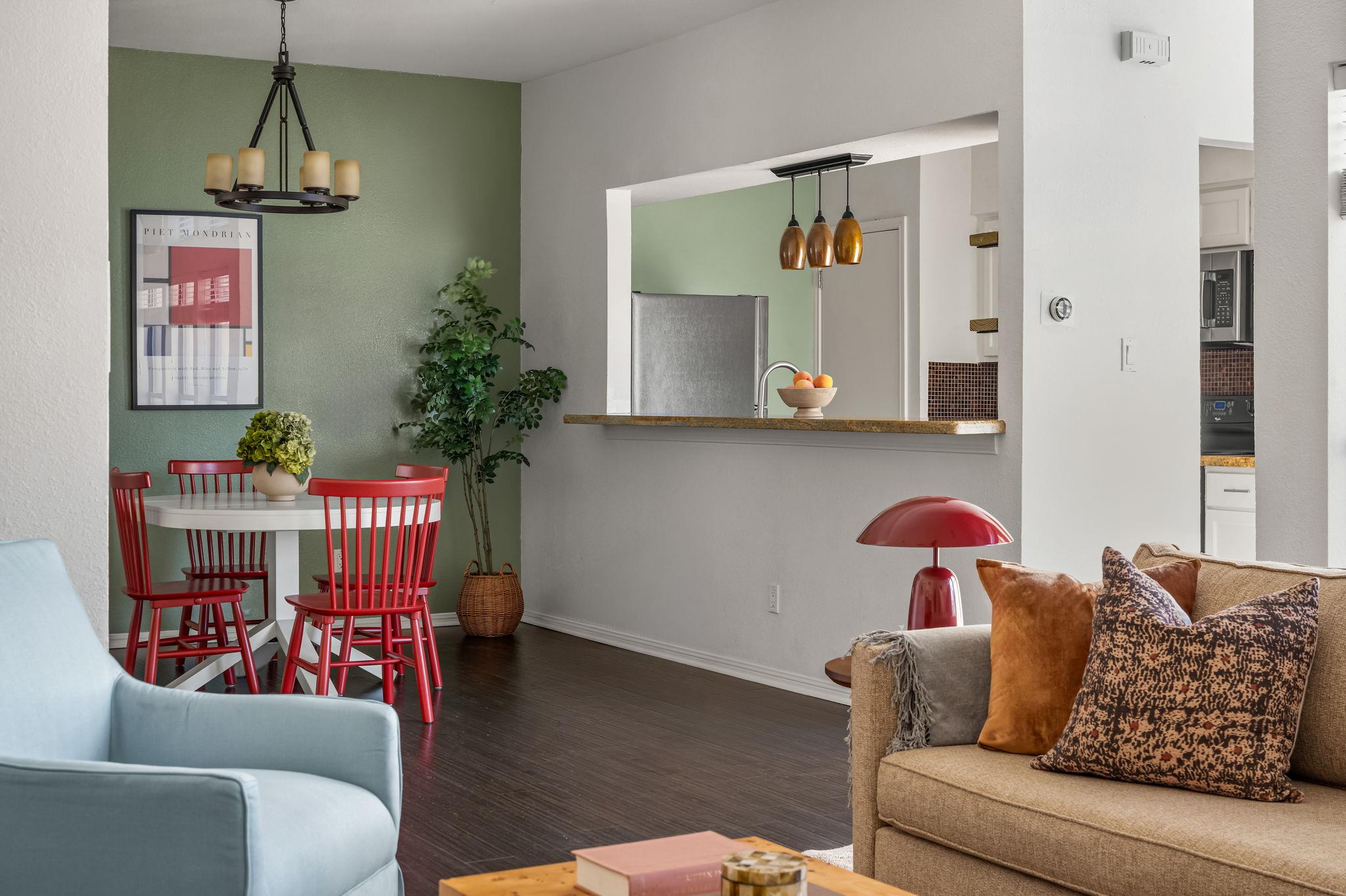 1910 Robbins Pl # 311, Austin, TX 78705