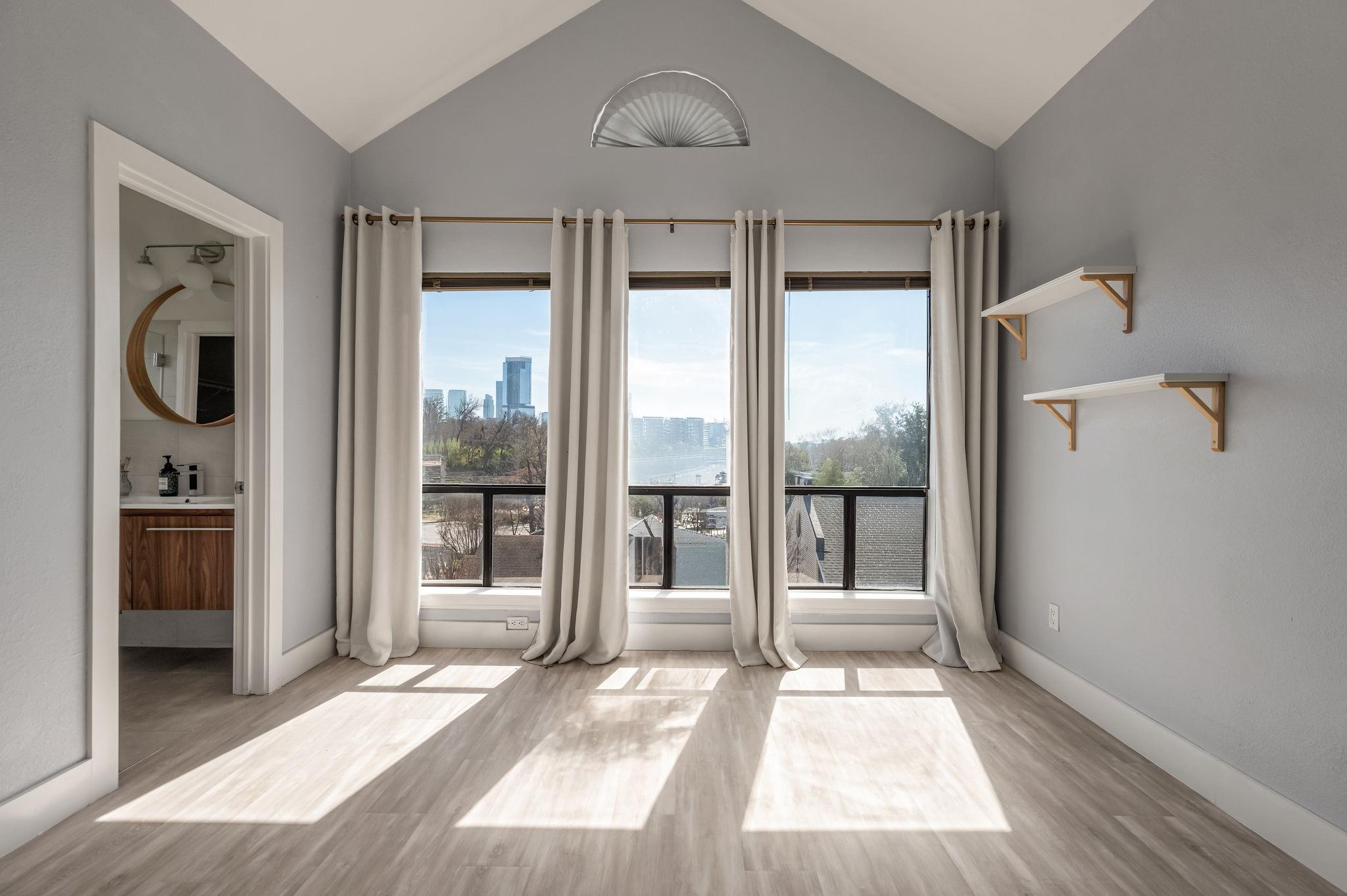 1910 Robbins Pl # 311, Austin, TX 78705