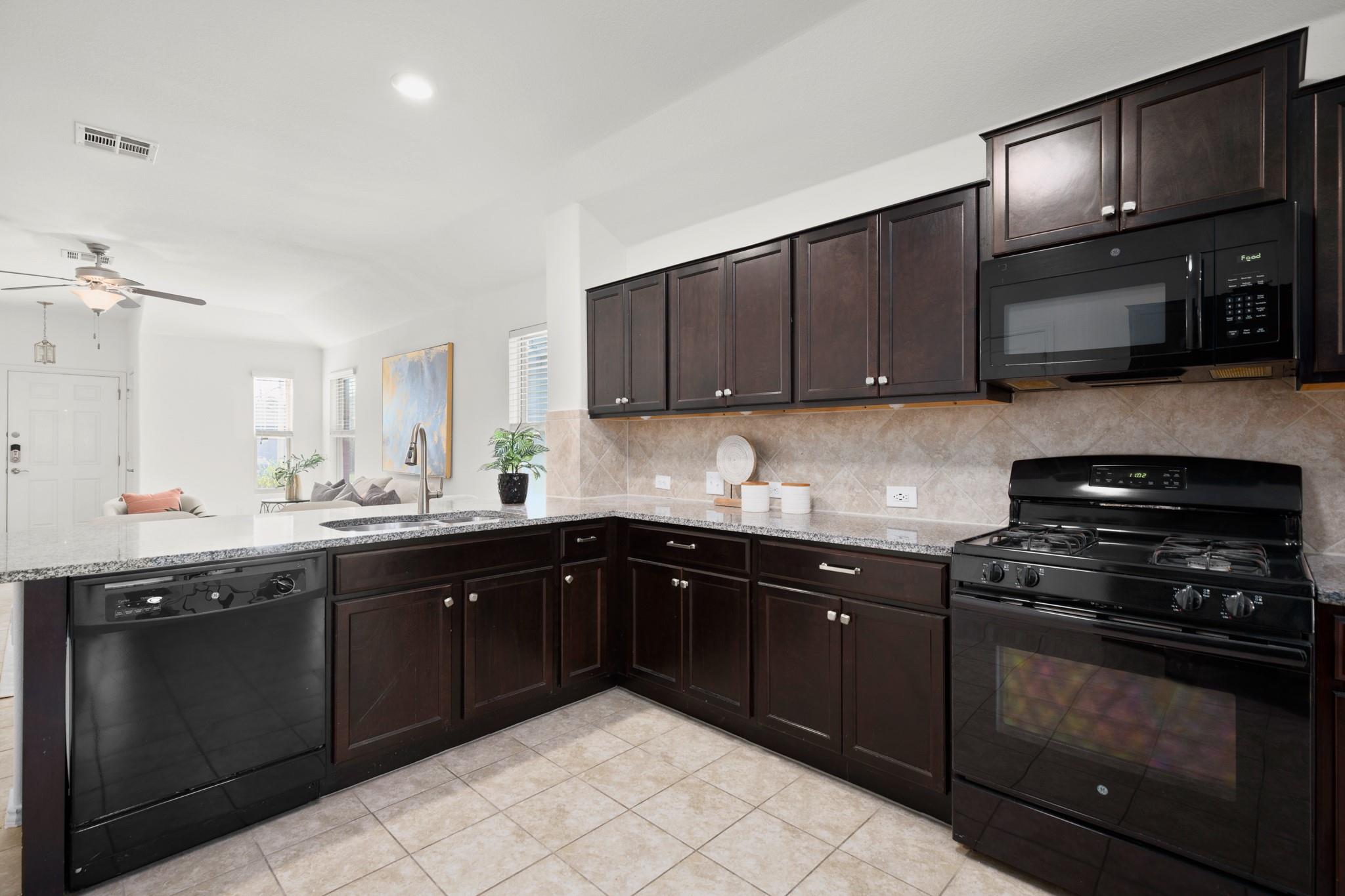 3512 Black Granite Dr, Austin, TX 78744