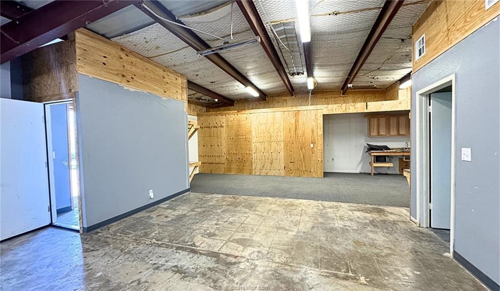 409 N Stone Street, Caldwell, TX 77836