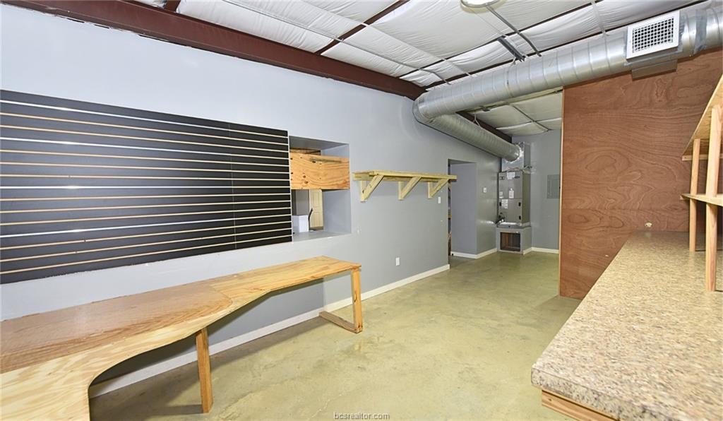 409 N Stone Street, Caldwell, TX 77836