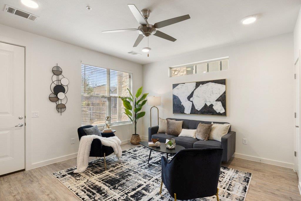 7805 Cooper Ln # 401, Austin, TX 78745