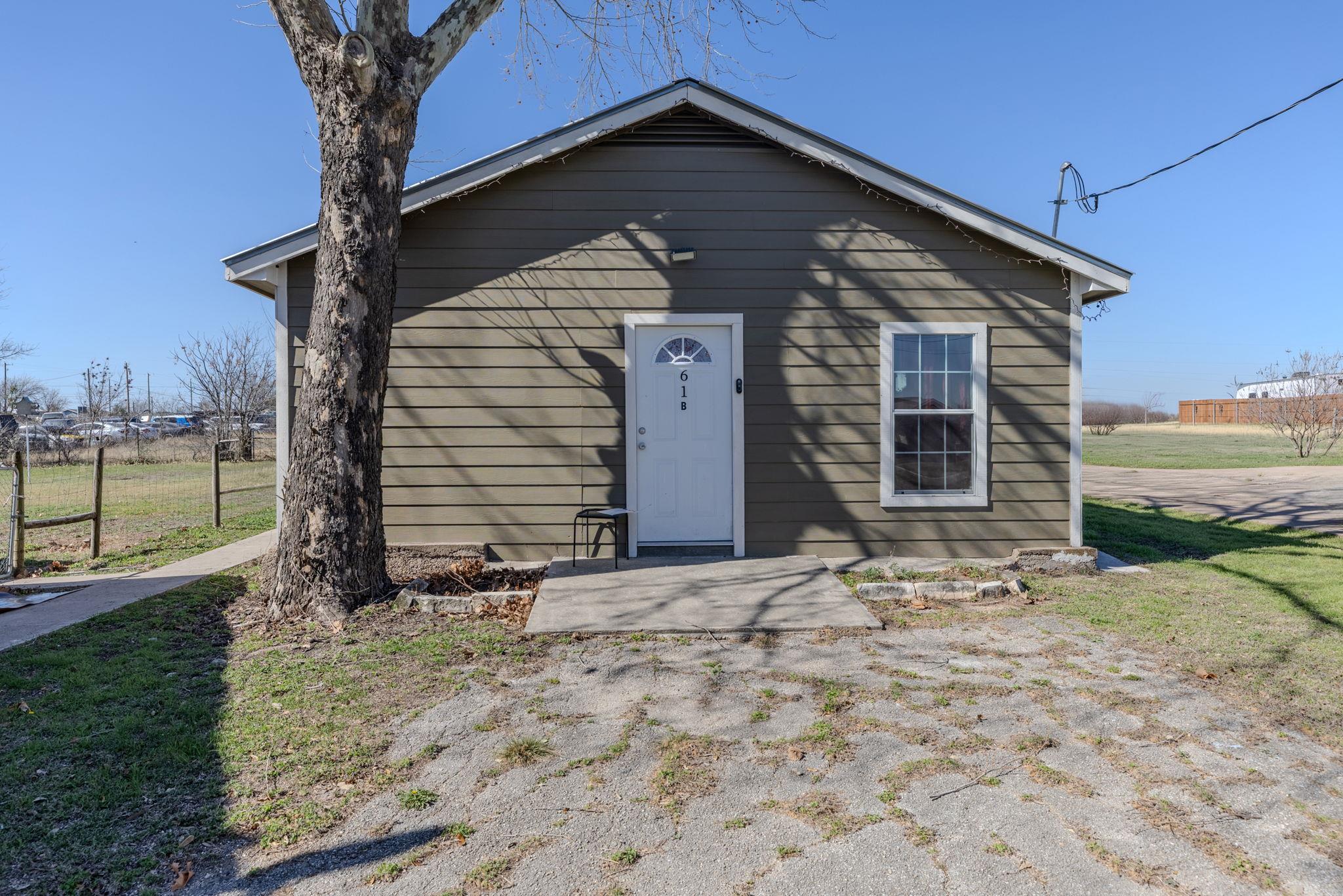 61 Family Cir, Hutto, TX 78634