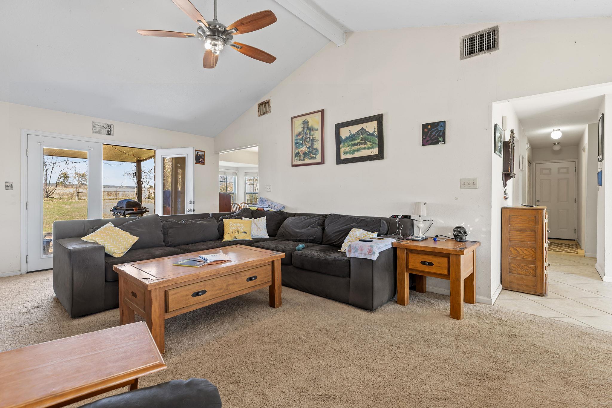 61 Family Cir, Hutto, TX 78634